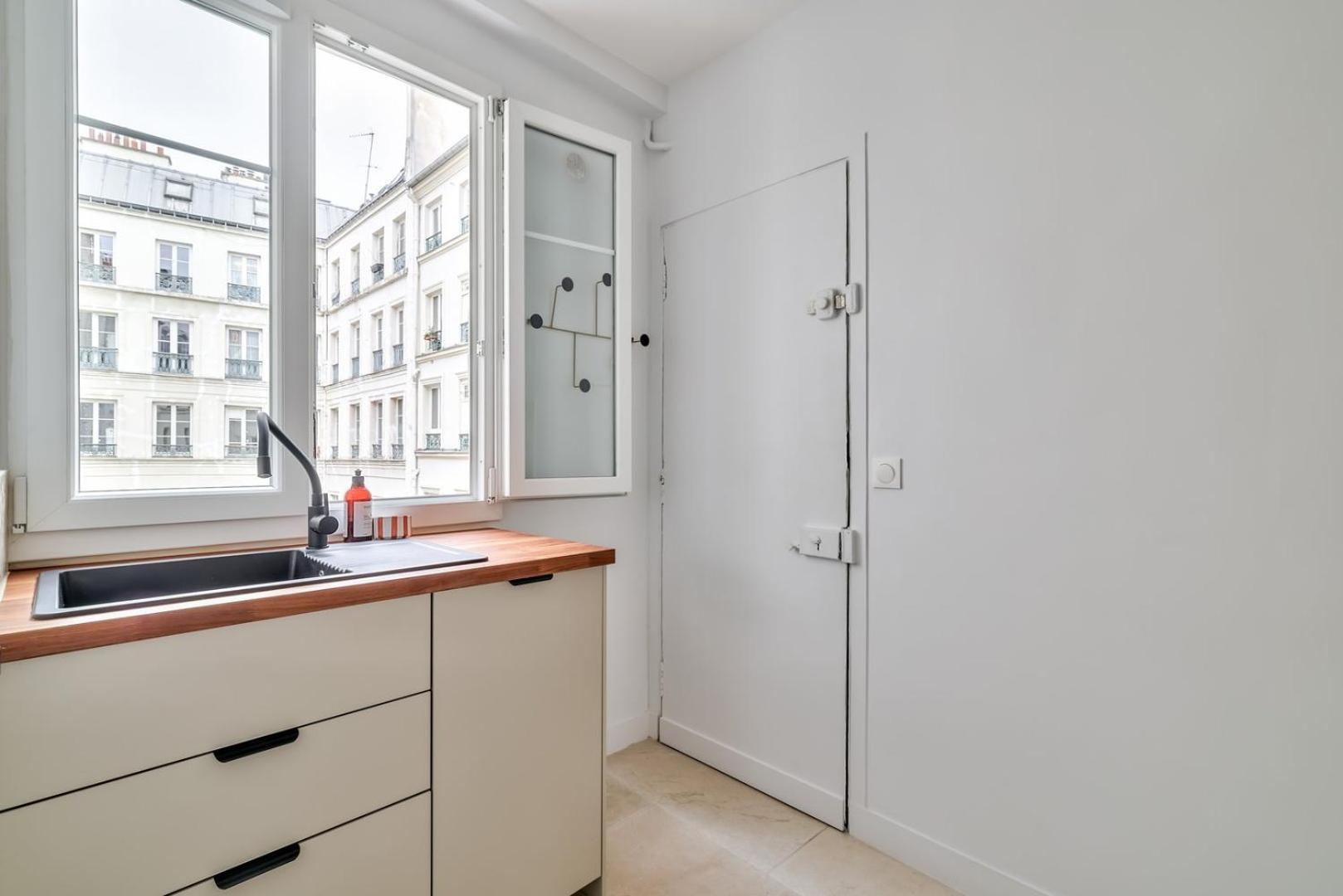 A Pied : Folies Bergere Et Grands Boulevards Apartment