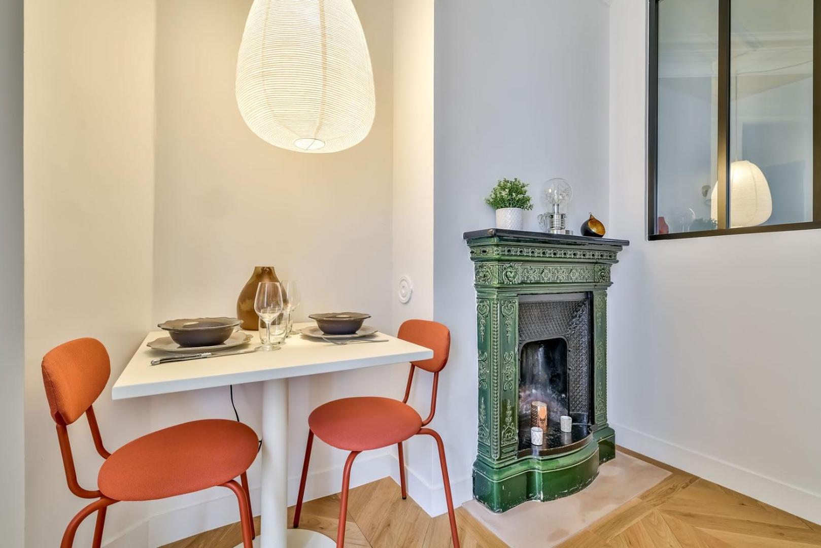 A Pied : Folies Bergere Et Grands Boulevards Apartment *