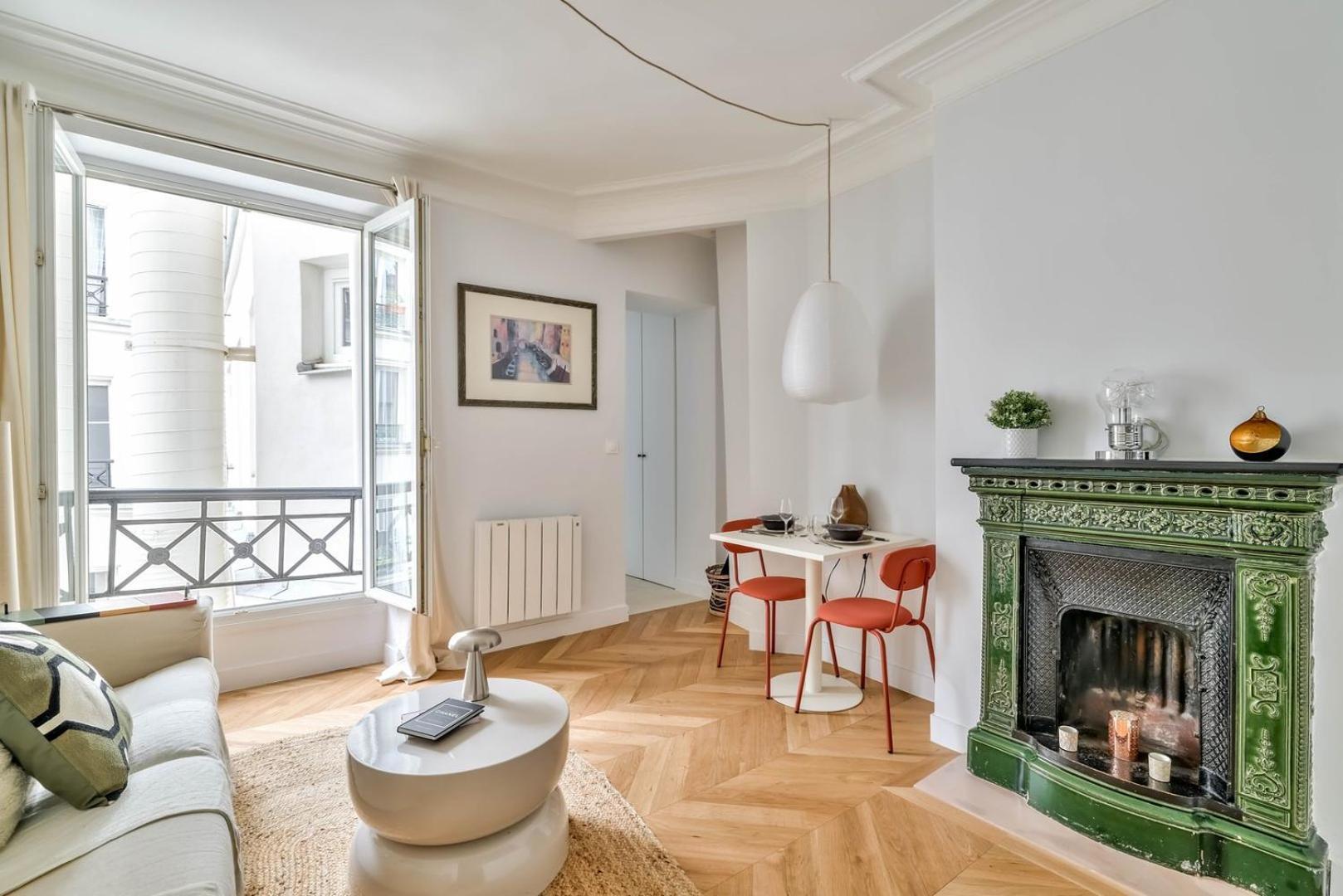Apartment A Pied : Folies Bergere Et Grands Boulevards *