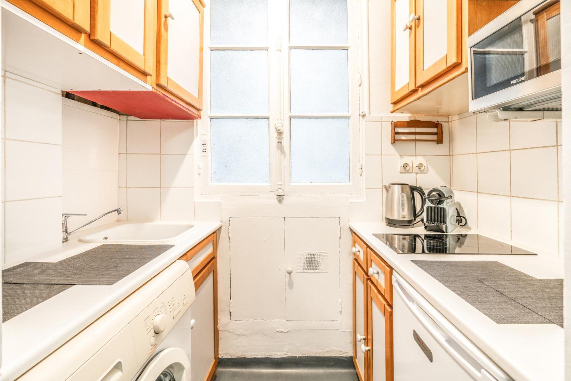 Appartement Levis Charming Place Paris