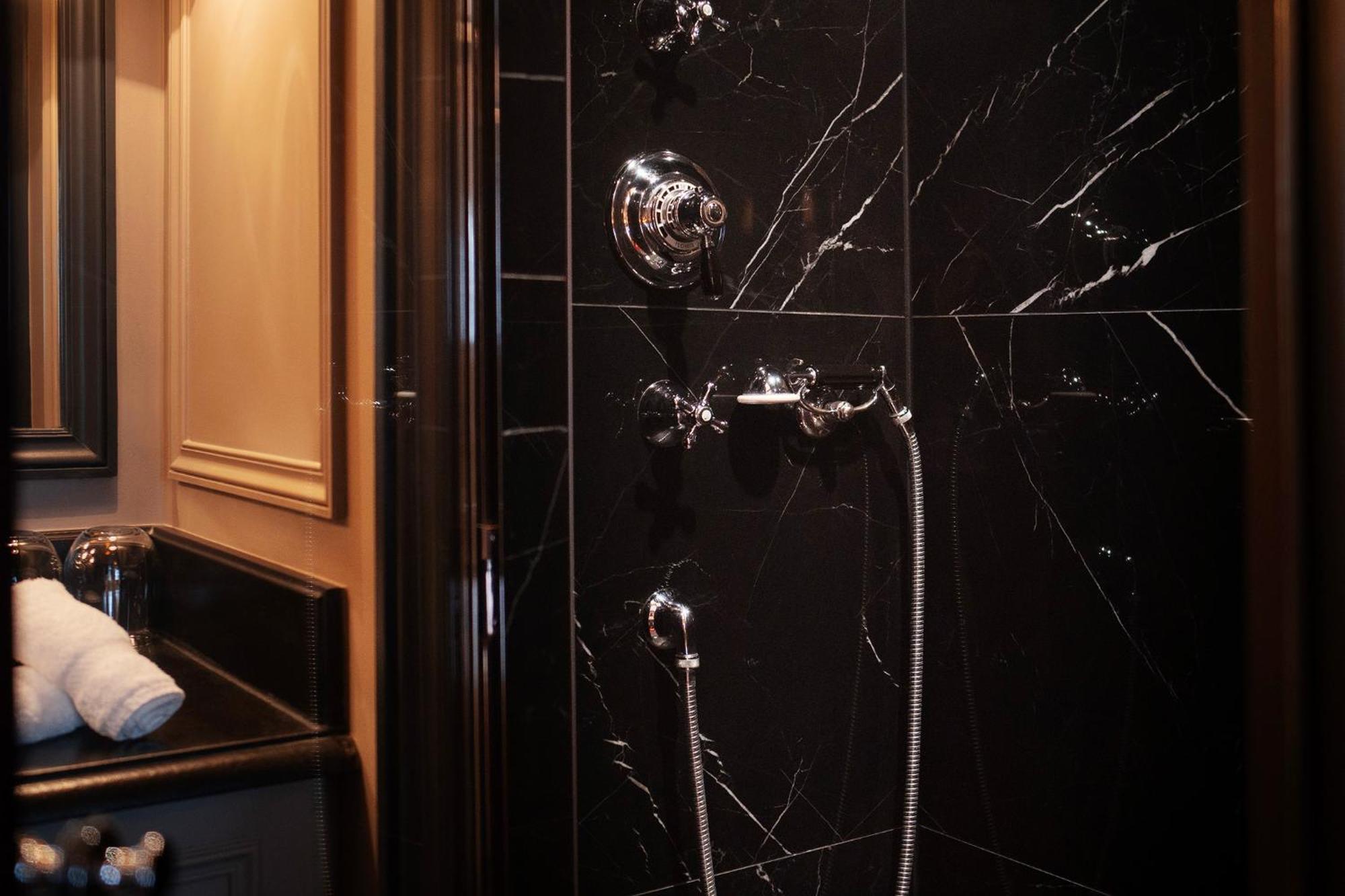 Maison Athénée Hotel Paris