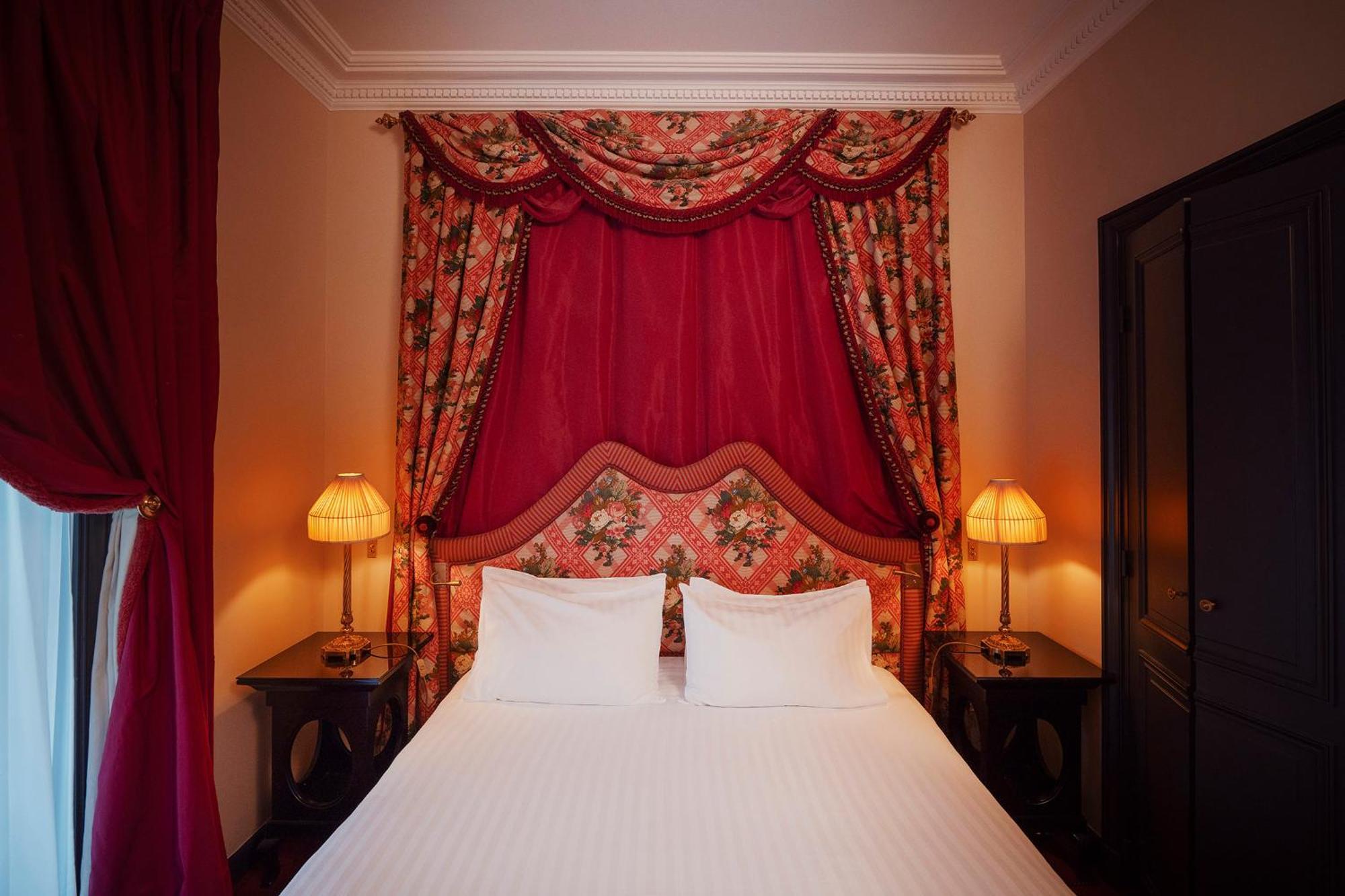 Maison Athénée 4* Paris