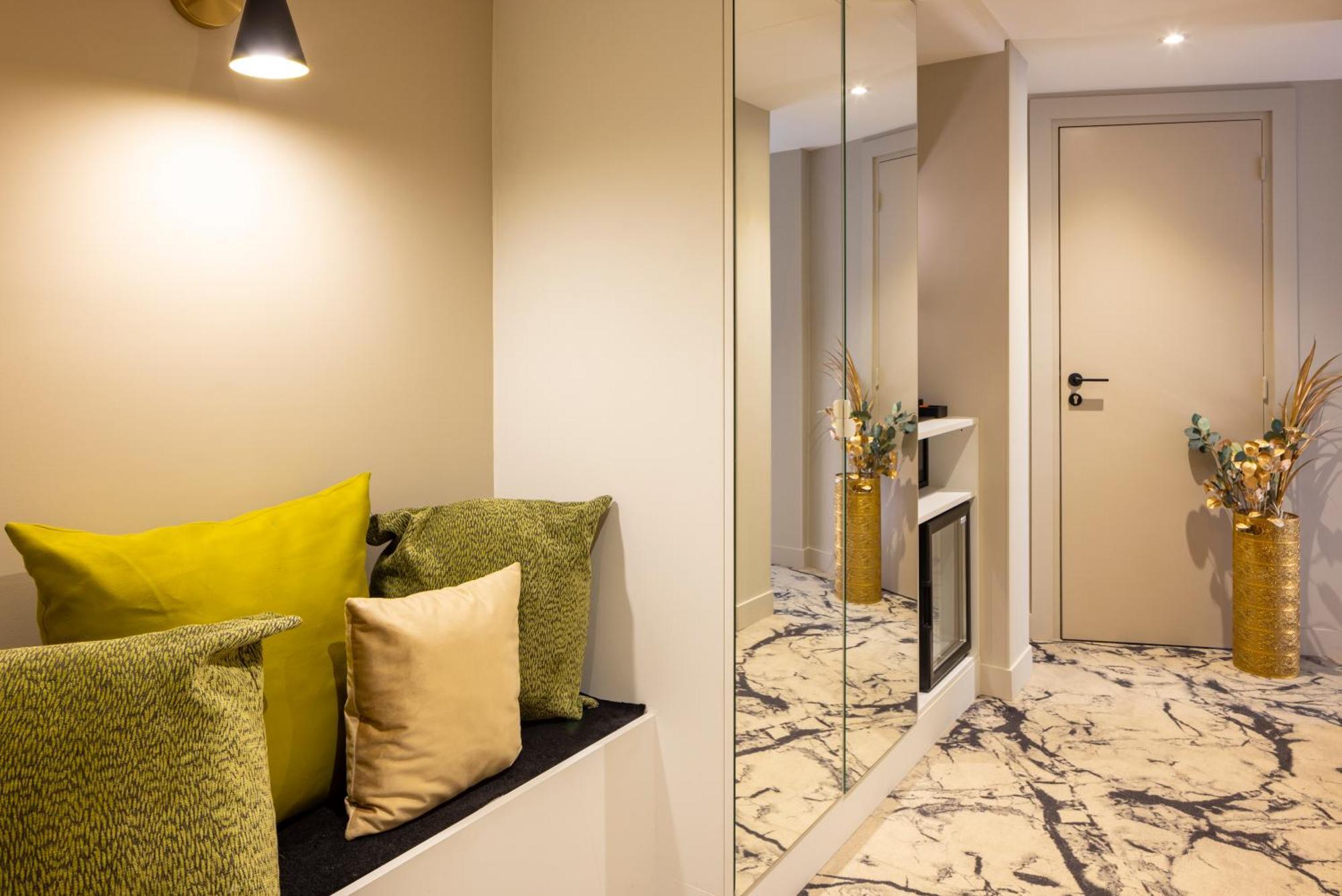 Mondial Hotel