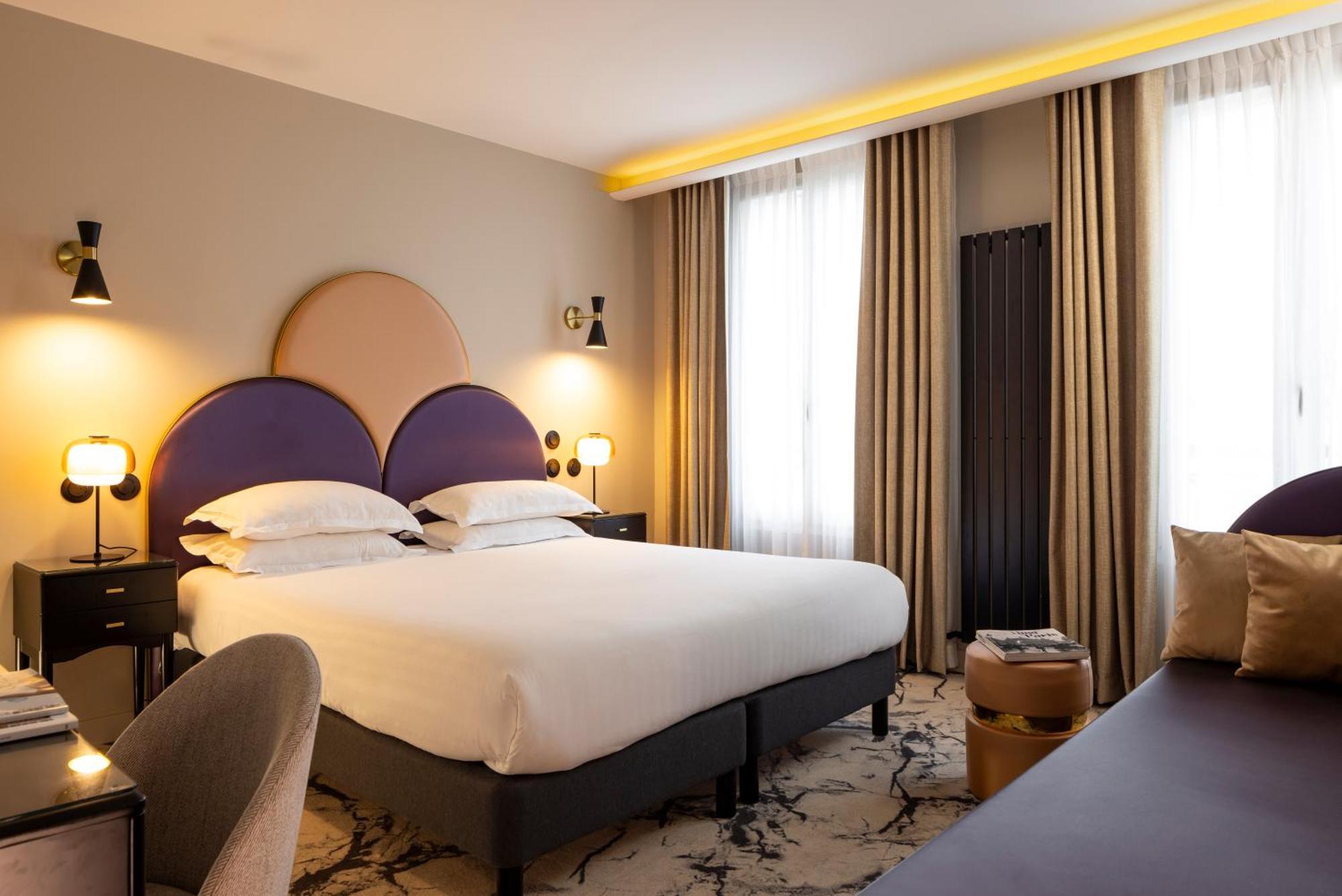 Mondial Hotel Paris