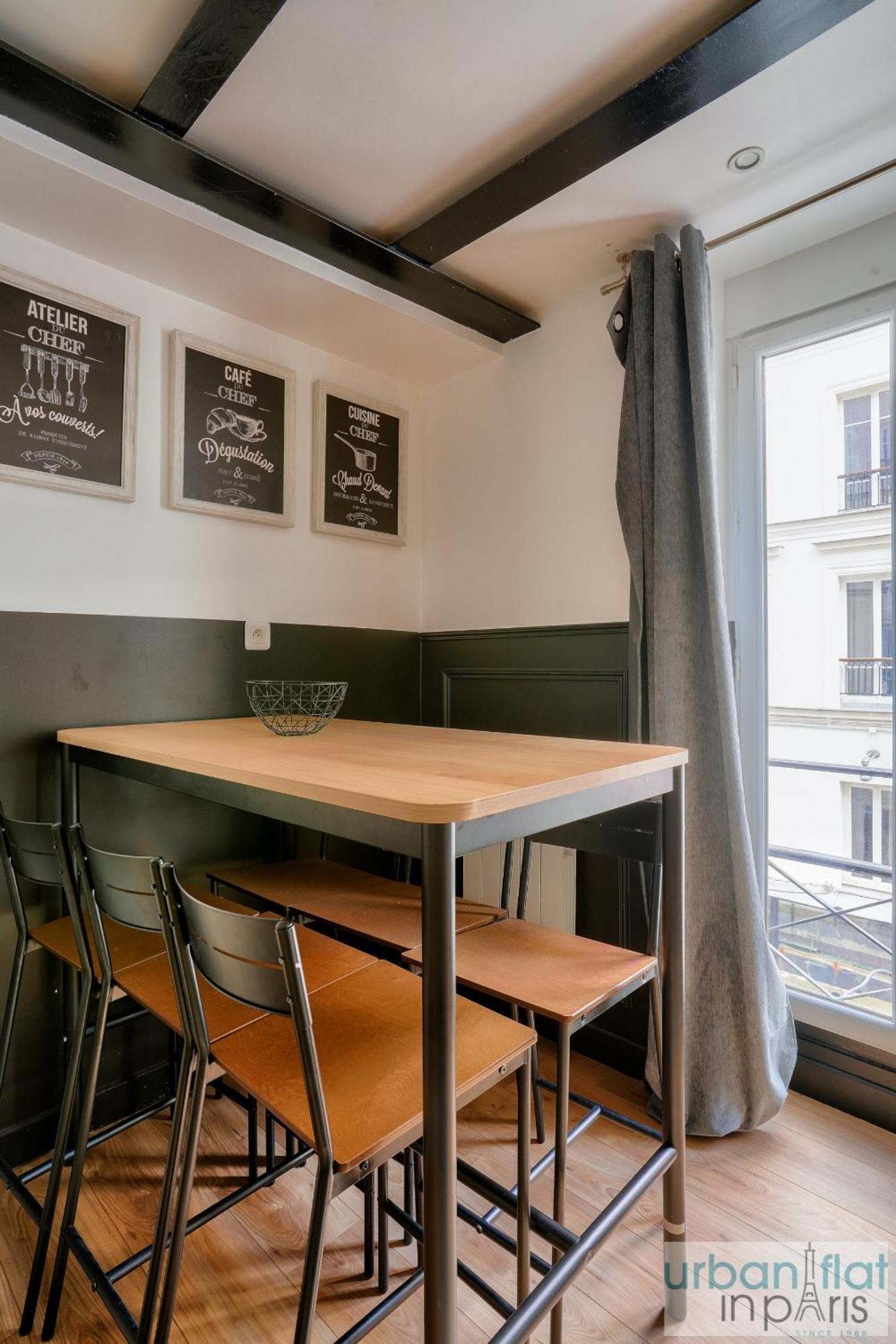 Appartement 13 Luxury Flat Eiffel Design 2 Paris