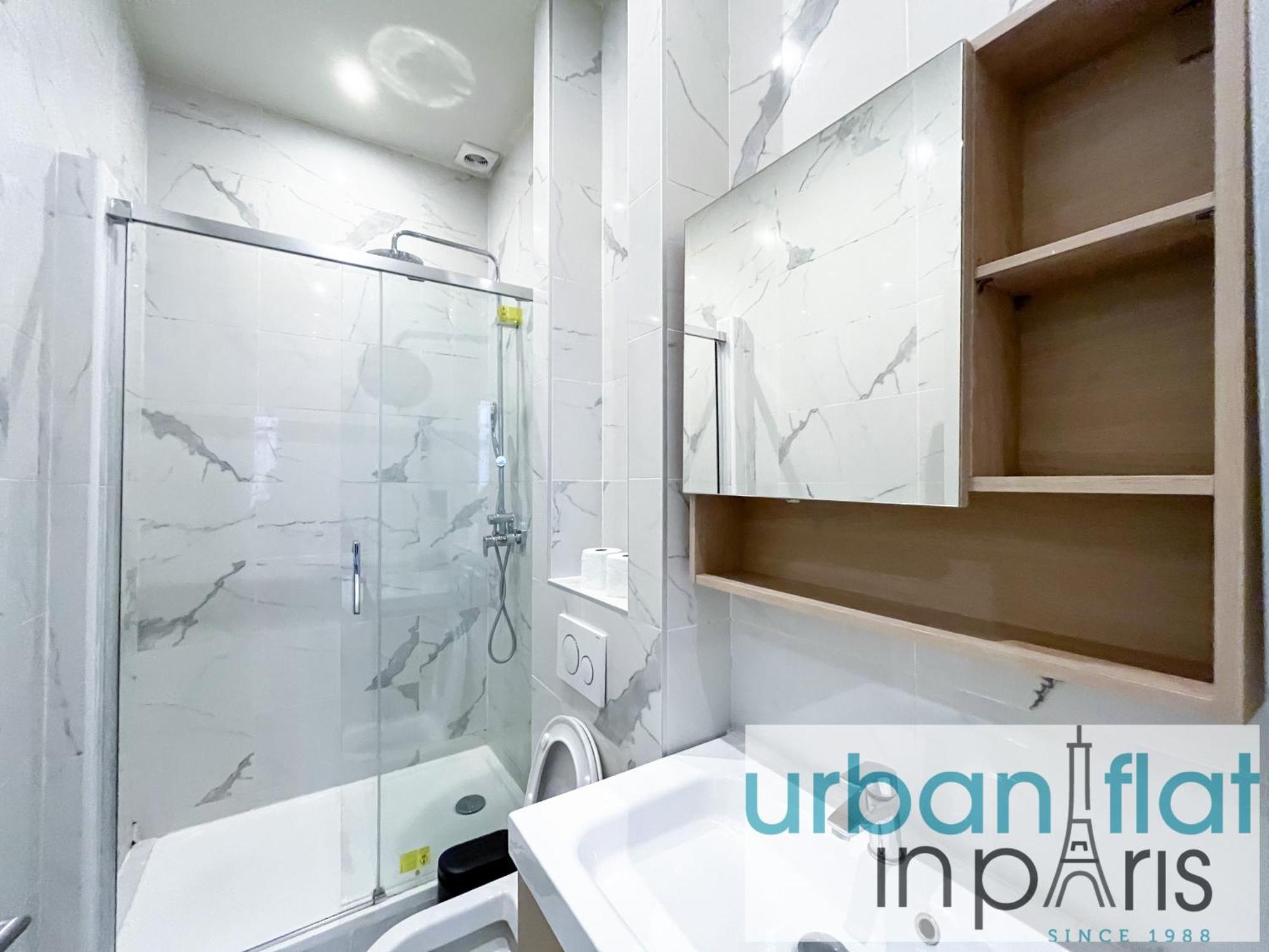 64-luxury Flat Champs Elysees * Paris