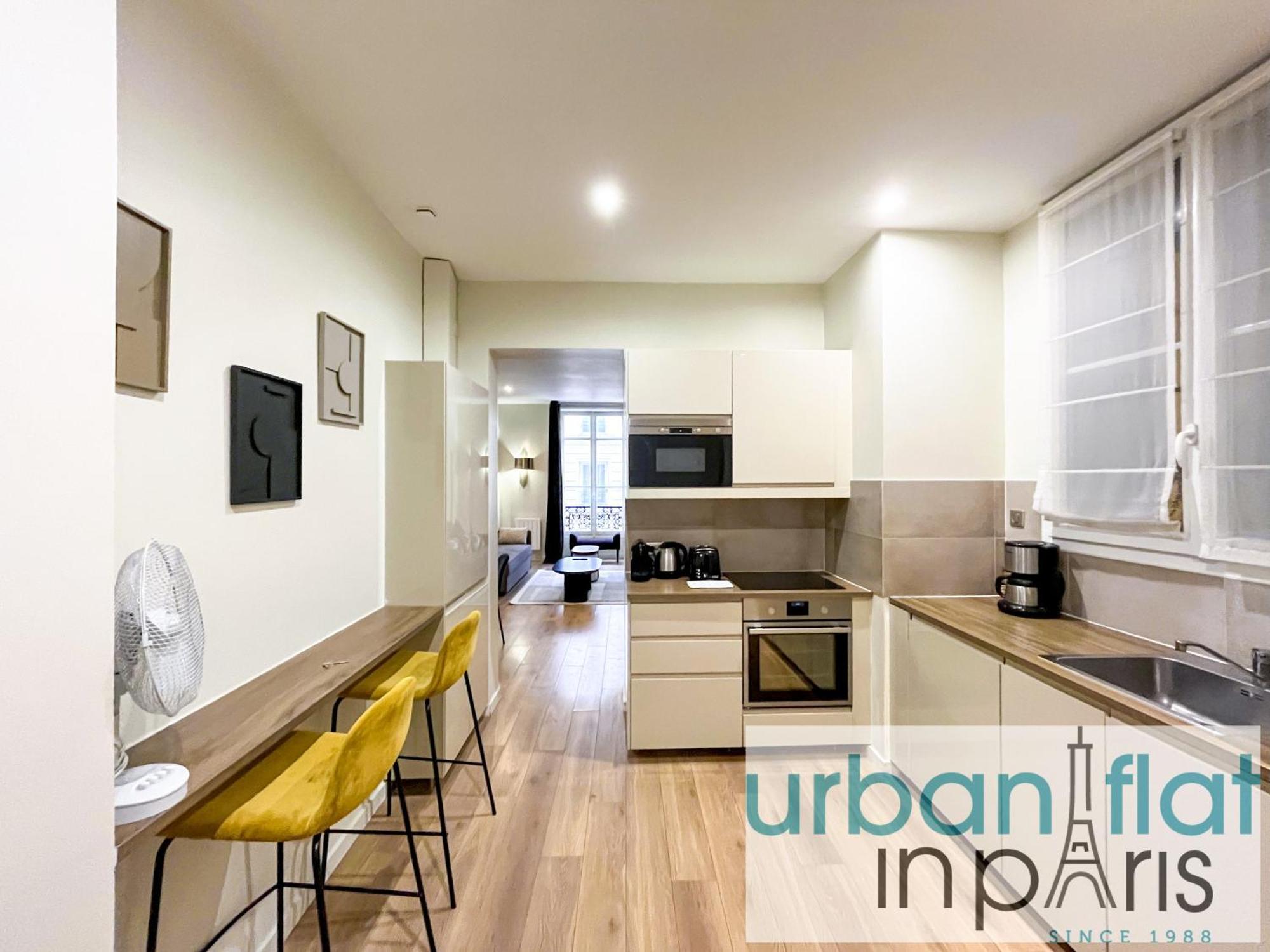 64-luxury Flat Champs Elysees Apartment Paris