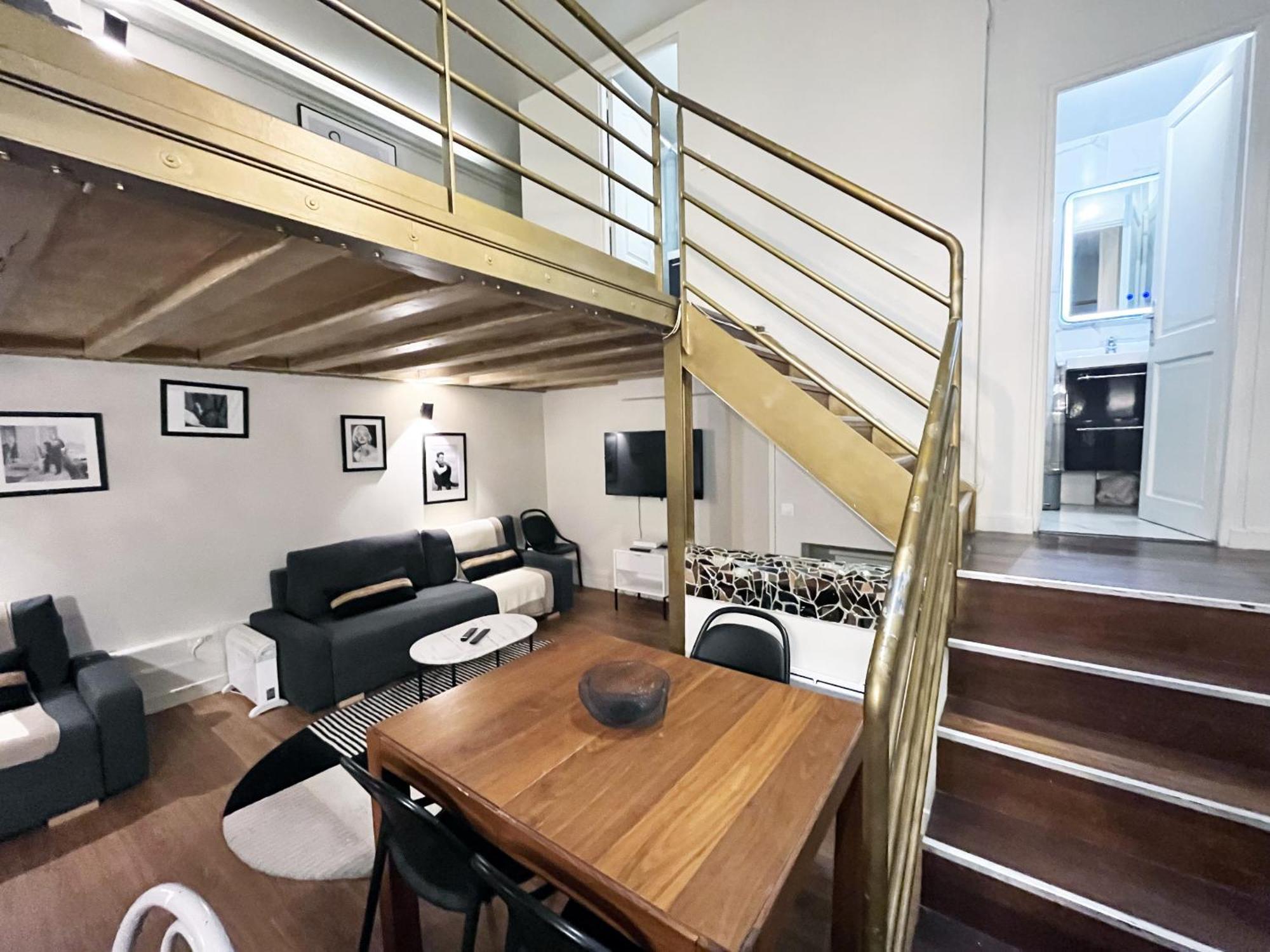 Apartment 09 - Stylish Duplex Champs-elysees *
