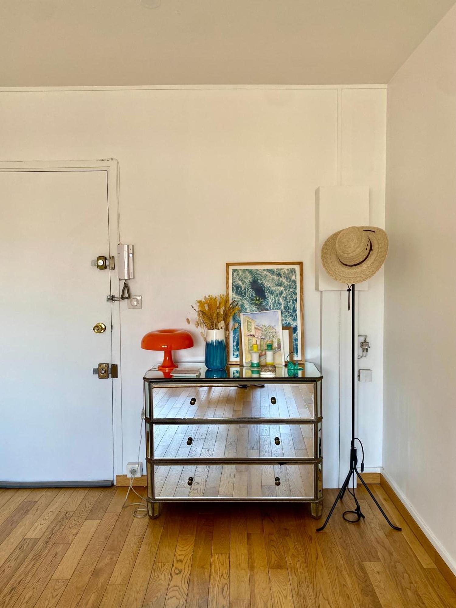 Apartment In Montmartre