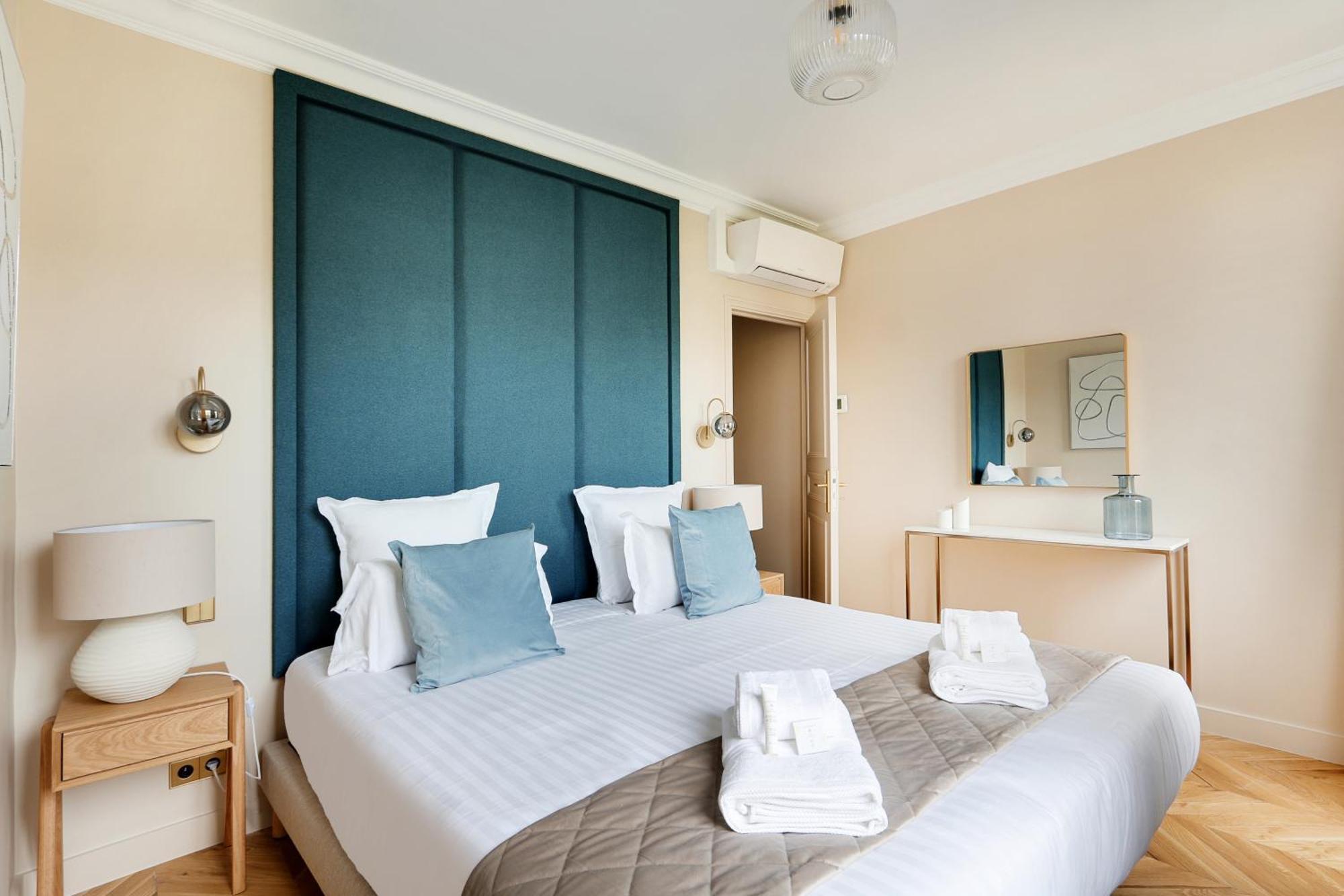 Pick A Flat's In Invalides - Avenue De Breteuil Apartment