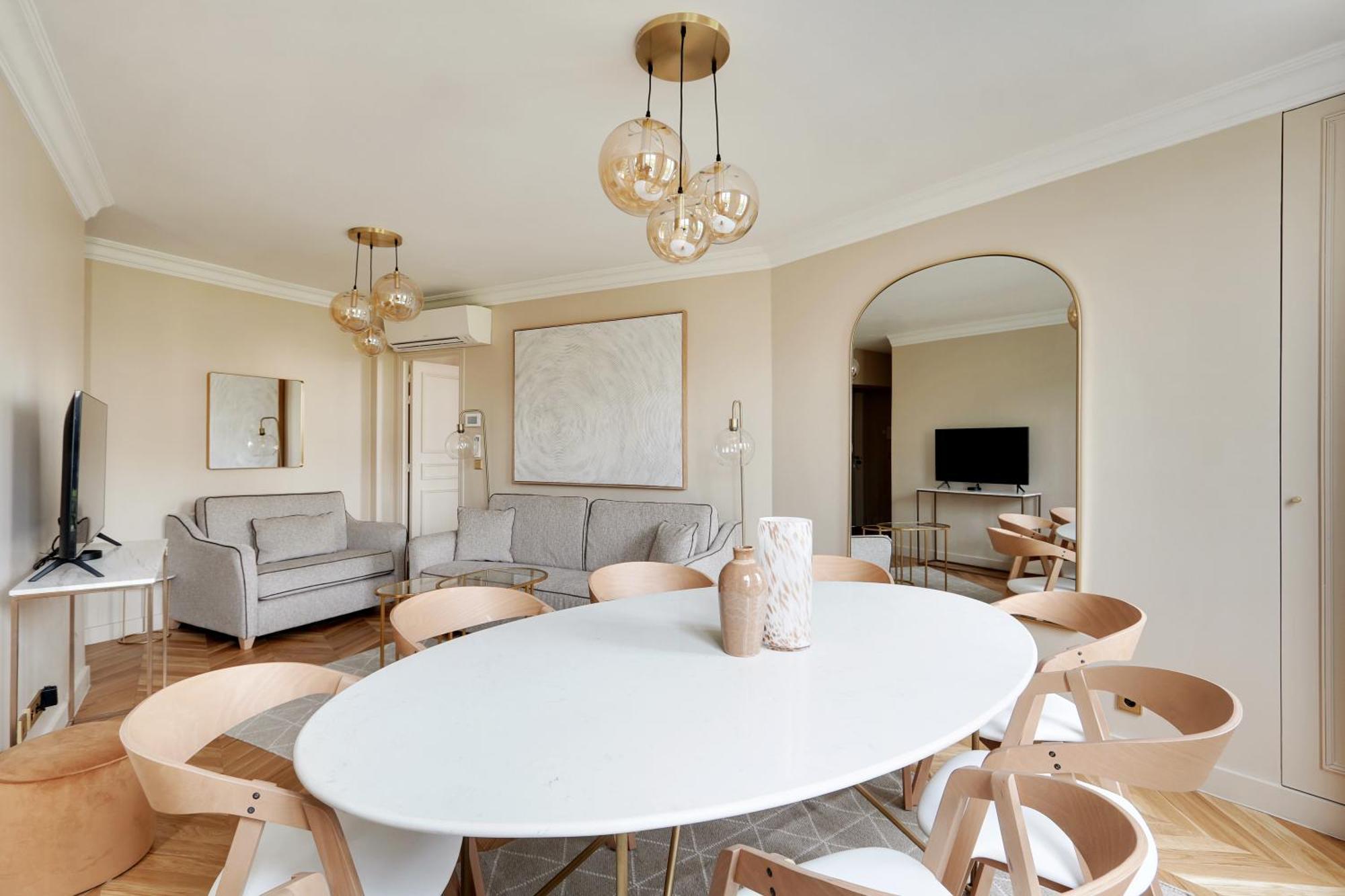 Pick A Flat's In Invalides - Avenue De Breteuil * Paris