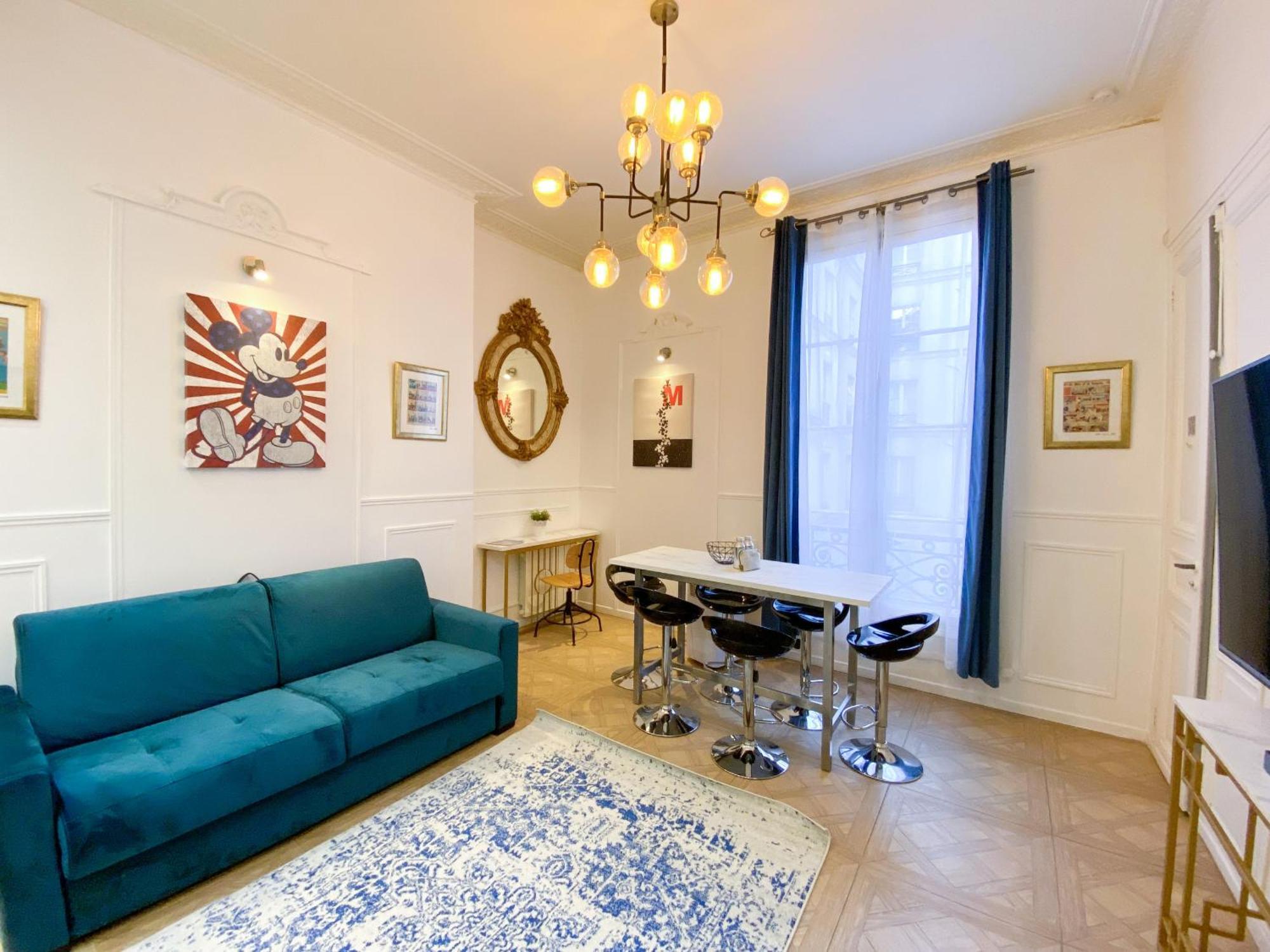 Urban Flat 72 - Pretty 3 Bedroom Flat - Triangle D Or Apartment *