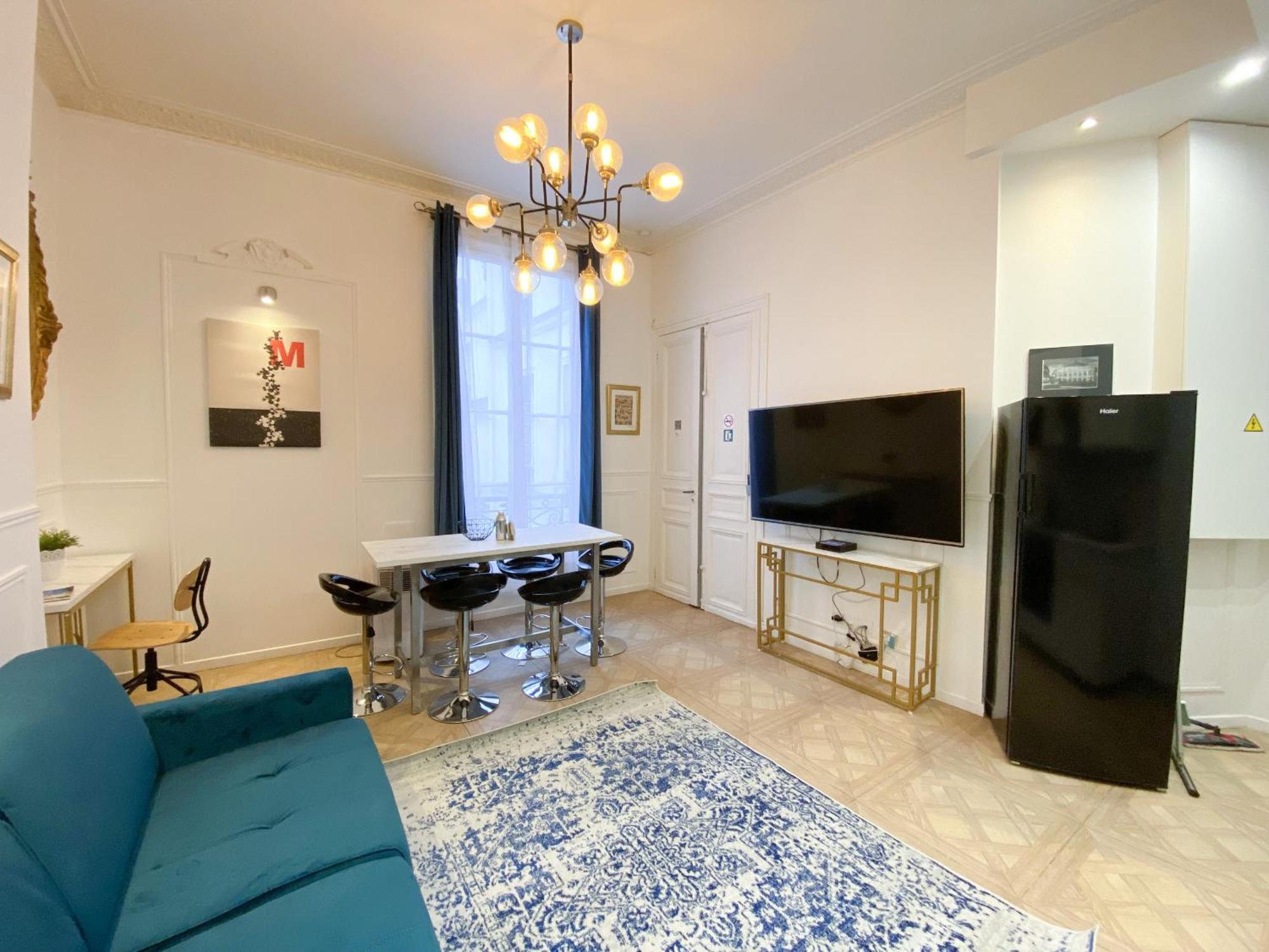 Urban Flat 72 - Pretty 3 Bedroom Flat - Triangle D Or * Paris