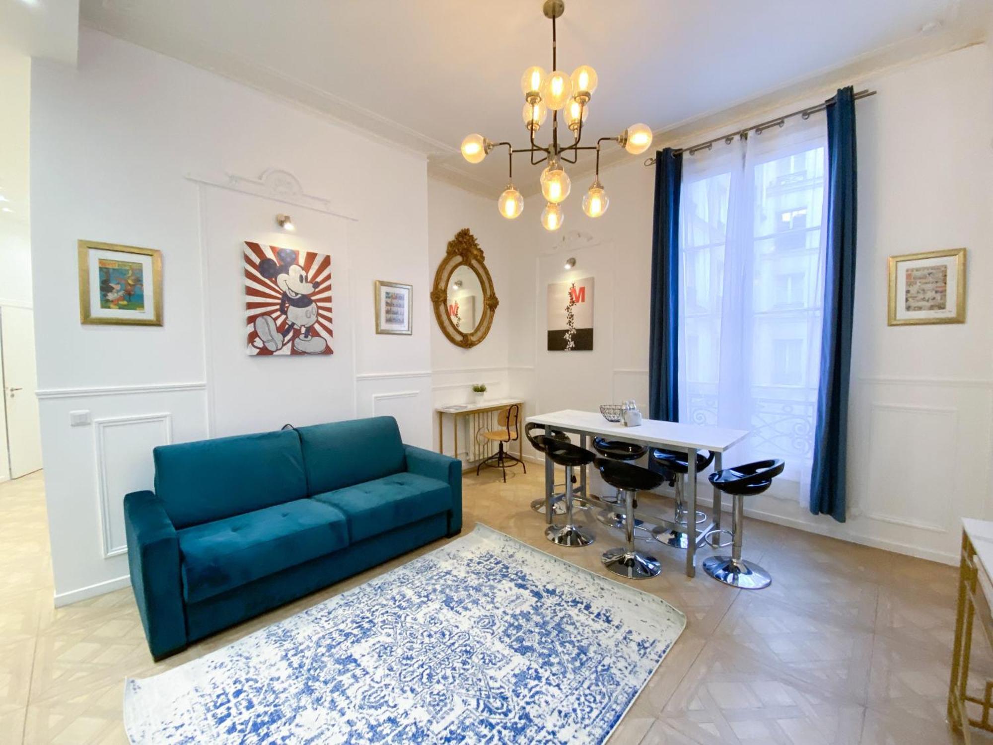 Urban Flat 72 - Pretty 3 Bedroom Flat - Triangle D Or Apartment *
