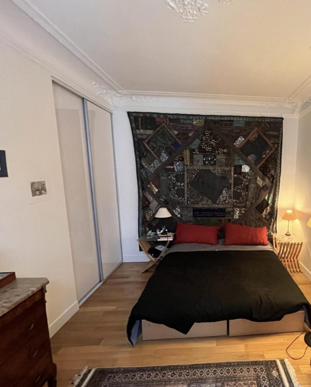 Apartment Bright On Rue Ballu Paris