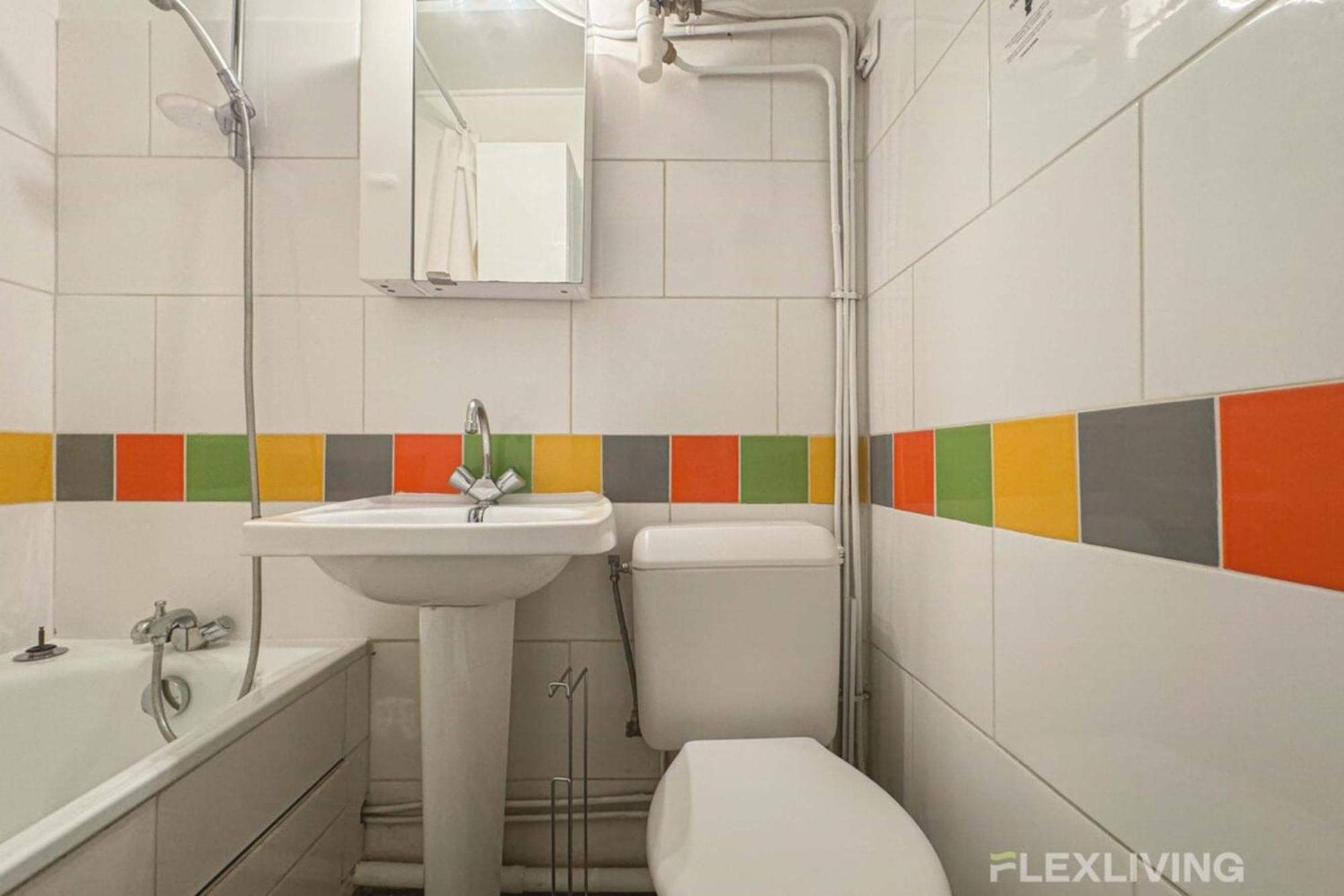 Flexliving - - Tunis * Paris