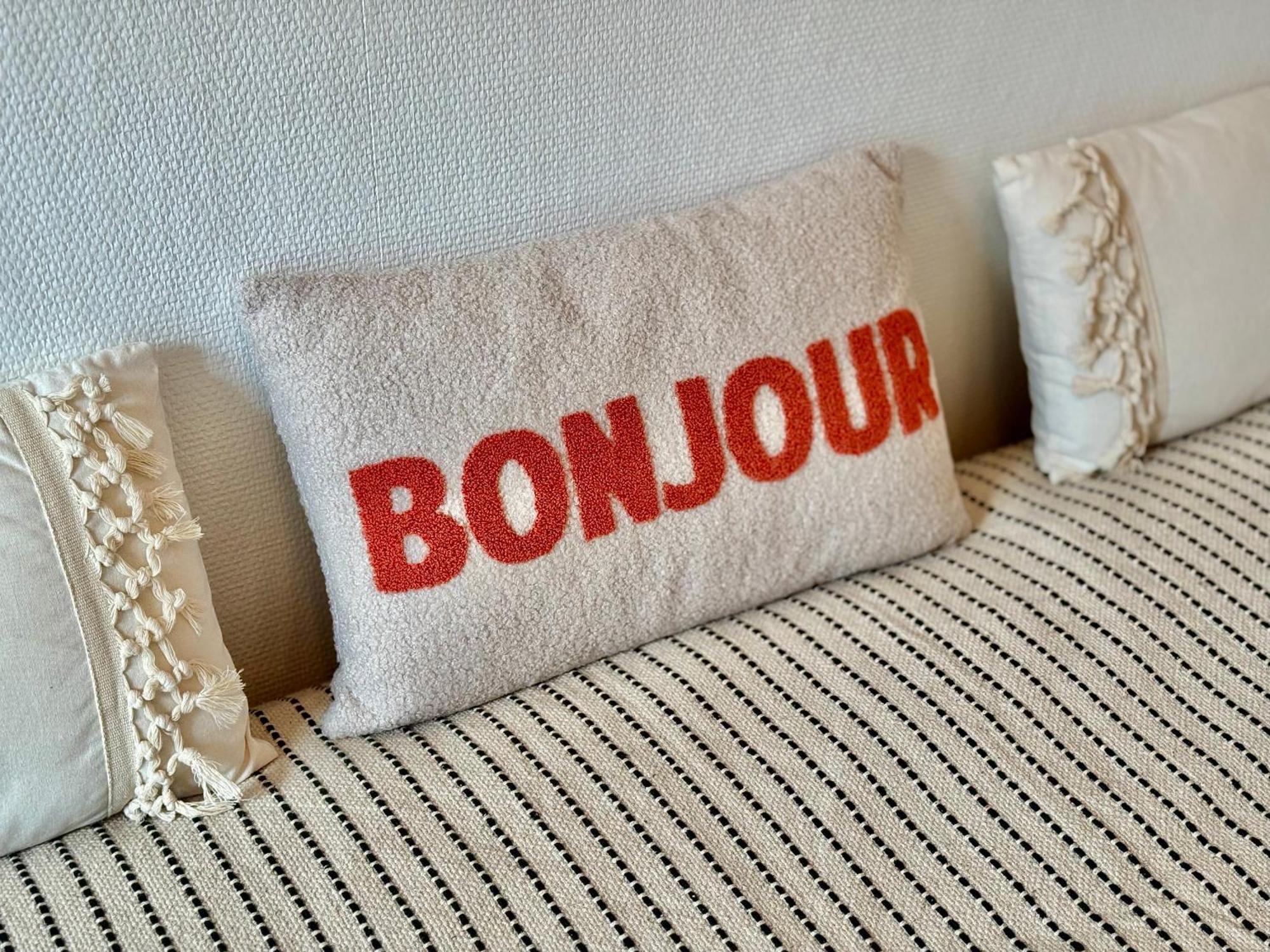 Apartment Petit Paris