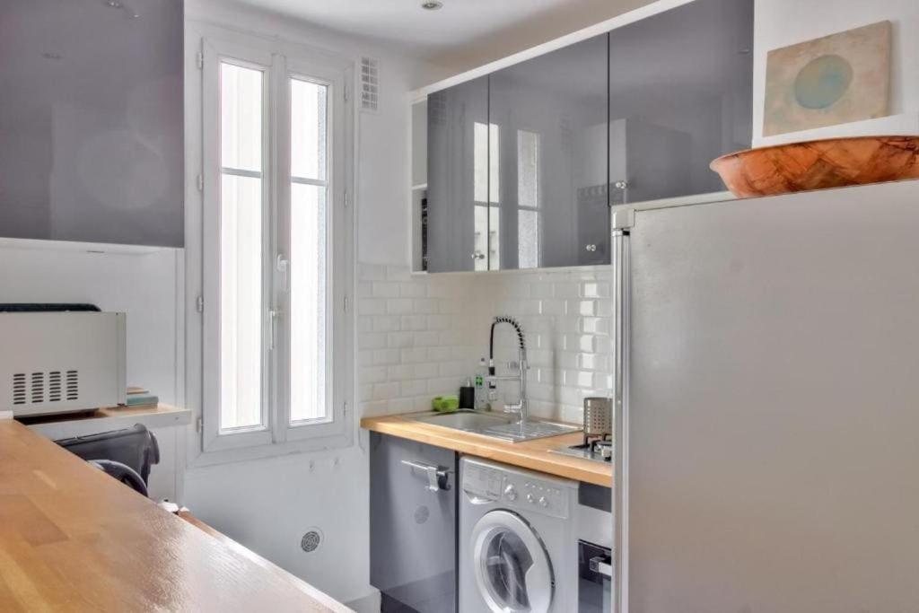 Flat Jules Joffrin Station And Clignancourt Paris