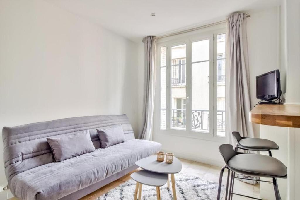 Flat Jules Joffrin Station And Clignancourt * Paris