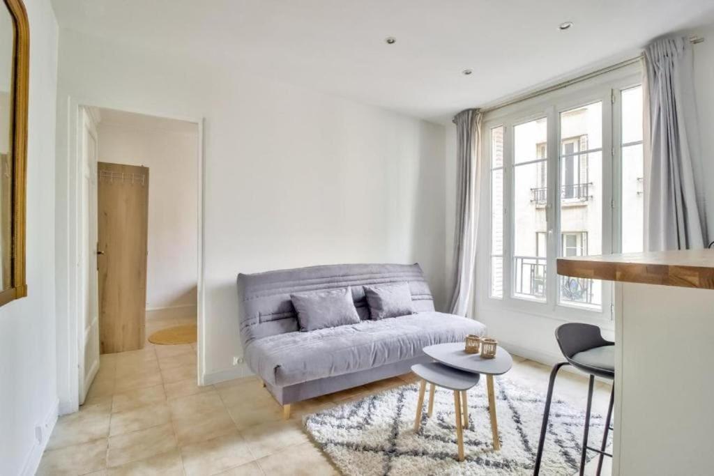 Flat Jules Joffrin Station And Clignancourt Paris