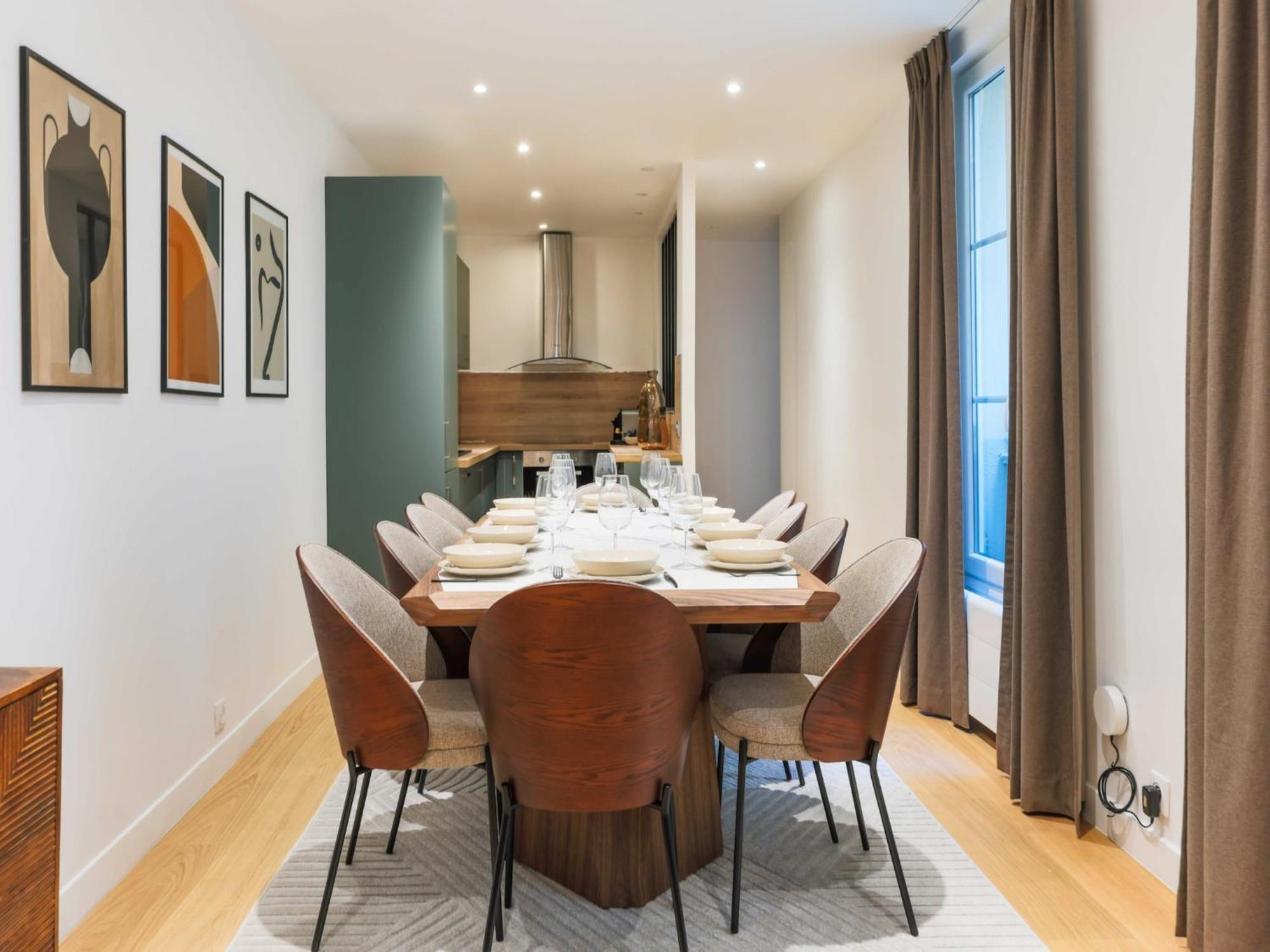 Magnificent - 4br 10p - Arc De Triomphe Apartment