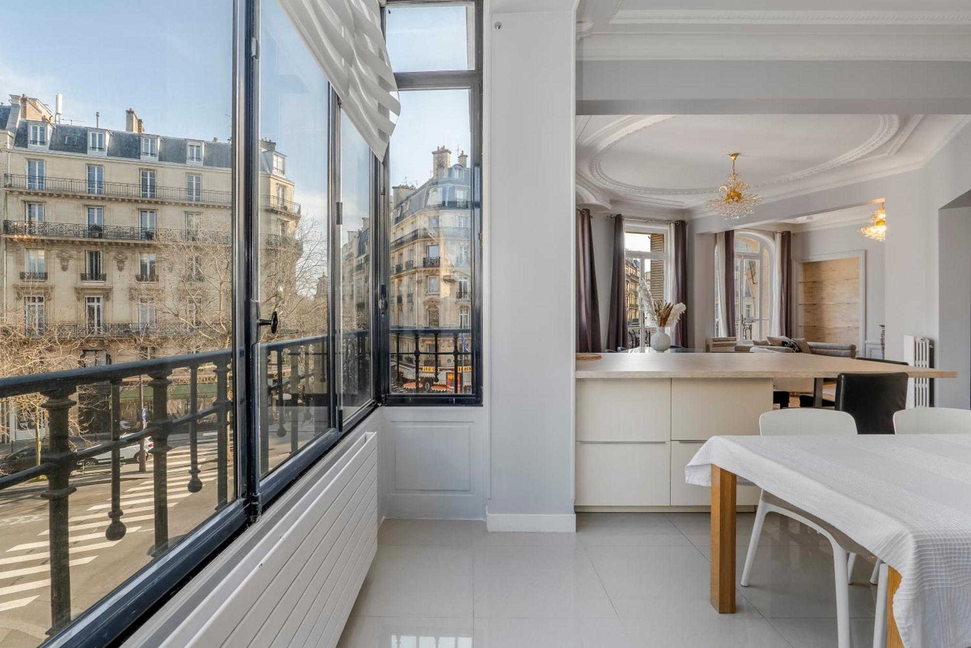 Apartment 4 Bedroom Opposite The Eiffel Tower