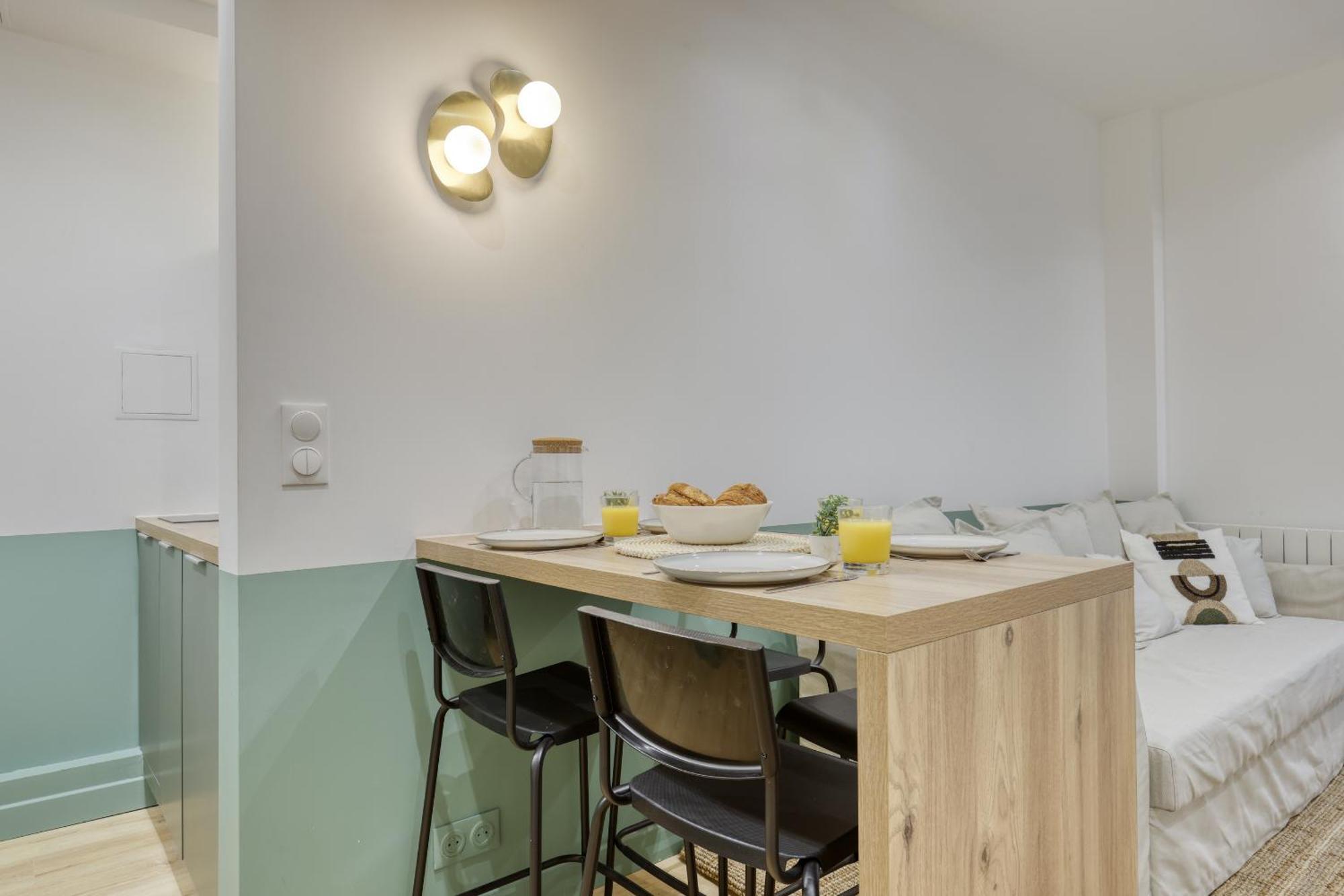 Apartment And New 2 Bedrooms Flat - Heart Of 02 Paris