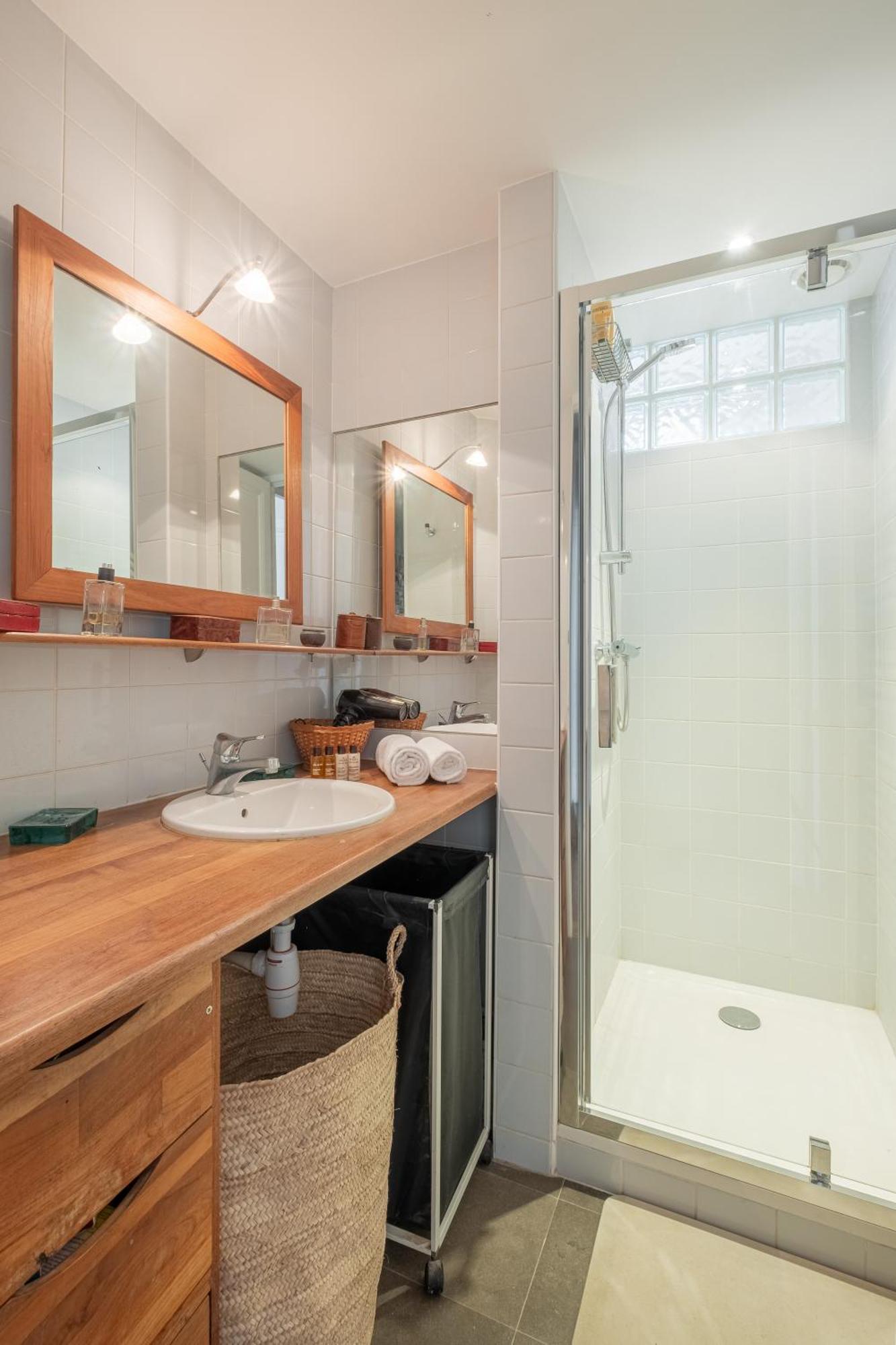 Veeve - Classical Symphony Apartment