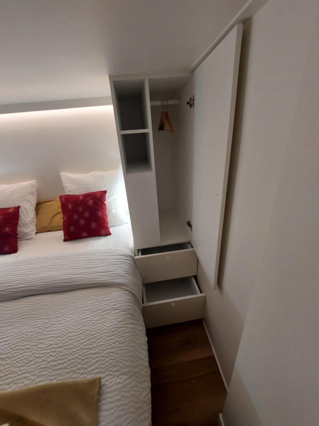 Centre - At Apartment