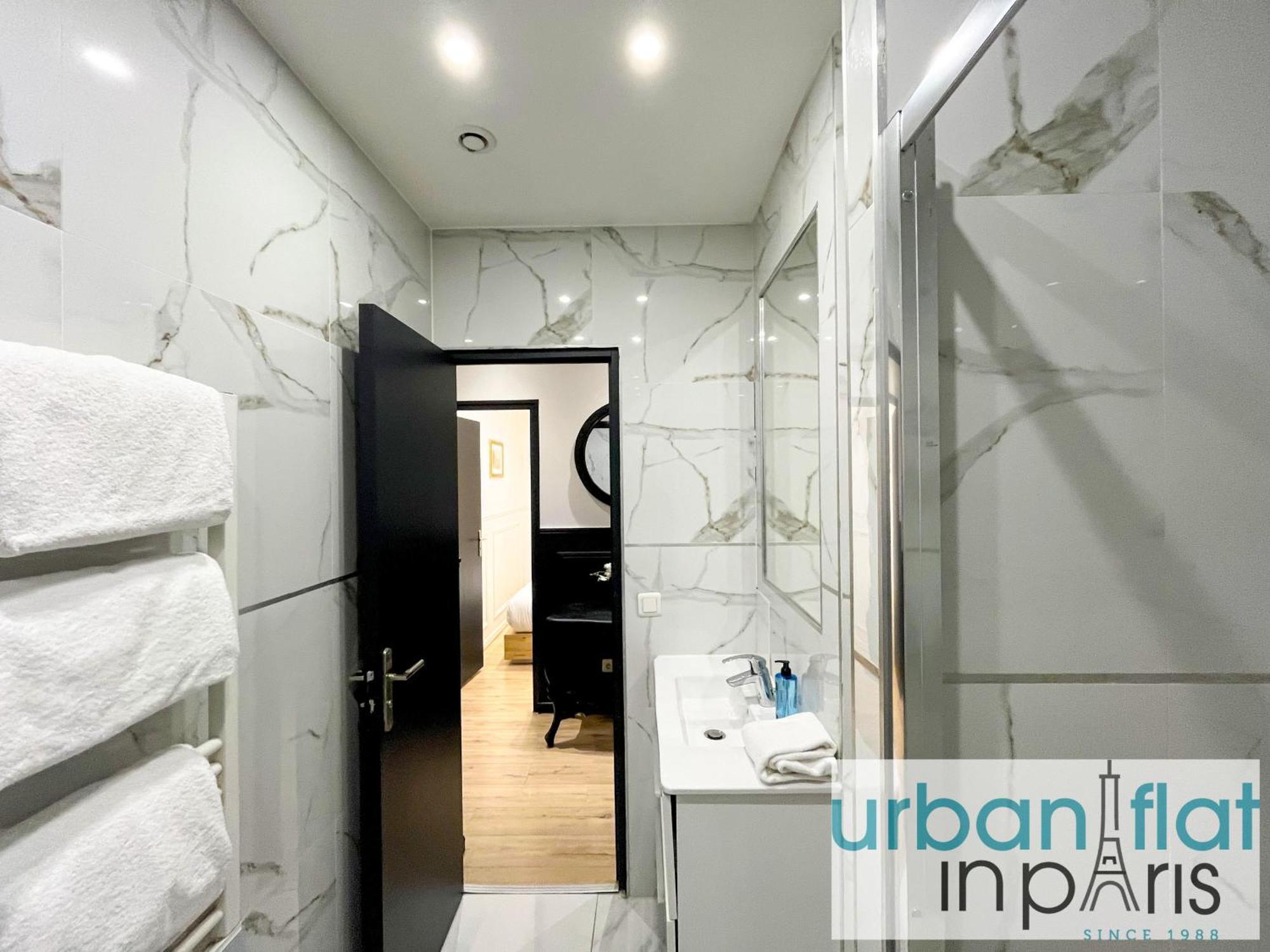 Apartment 81 - Luxe Sebastopol Paris
