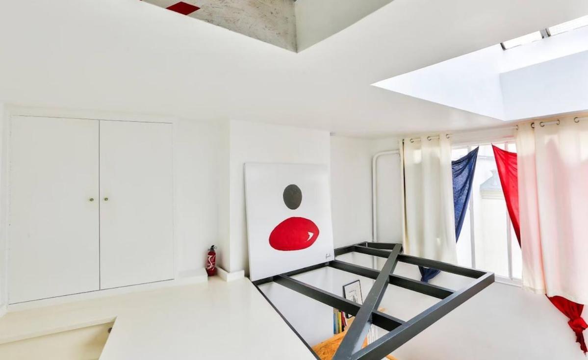 On Rue Pierre Fontaine Apartment Paris