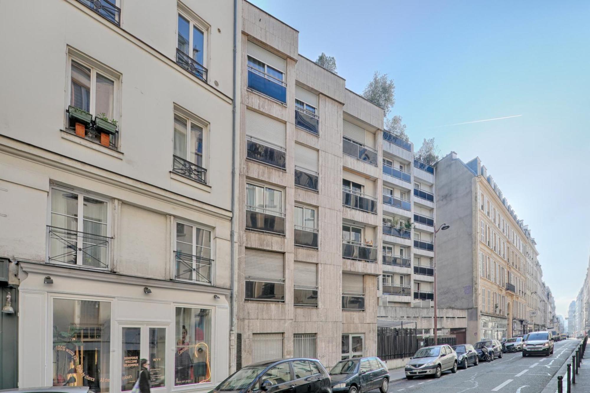 La Folie Mericourt - A 5 Min De Place Republique Apartment *