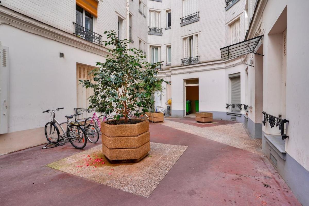 Cosy Near The Eiffel Tower