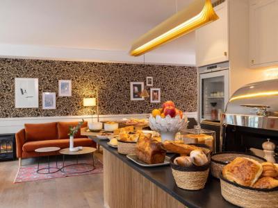 Beaumarchais Hotel