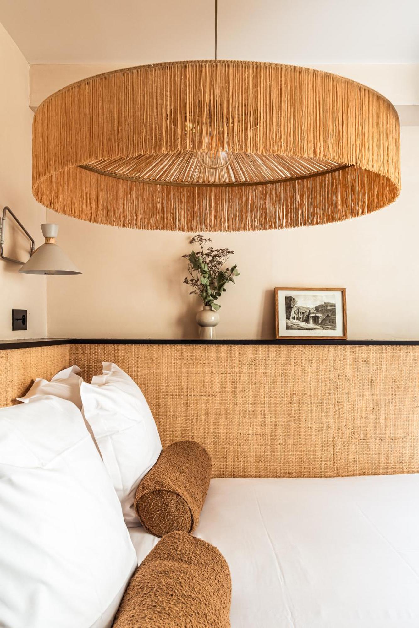 Hotel Maison Traversiere Paris