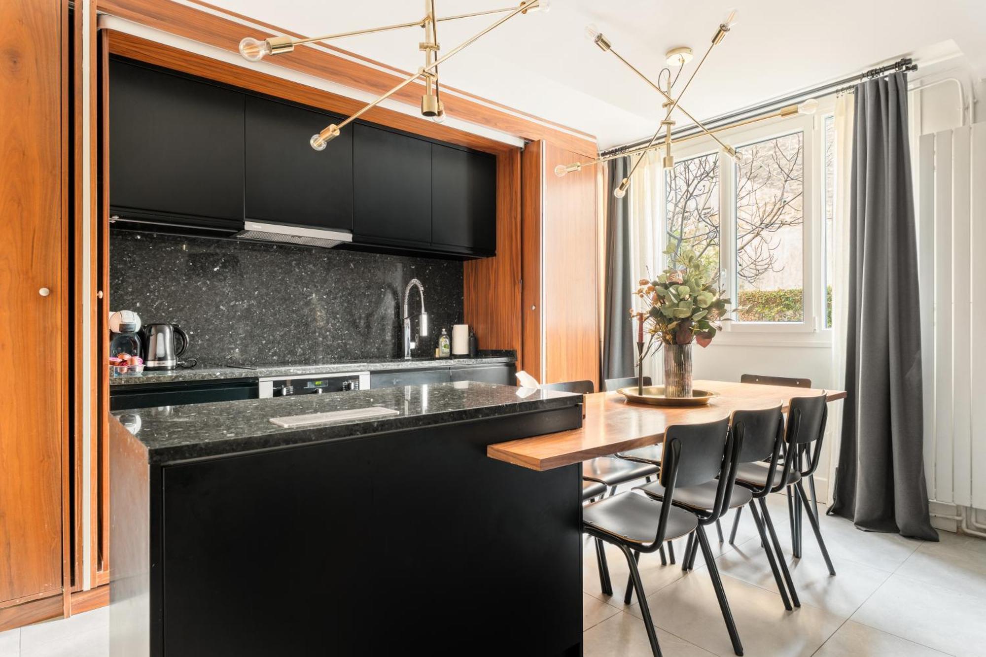 Apartment Eiffel Tower - 4 Bedrooms Like A