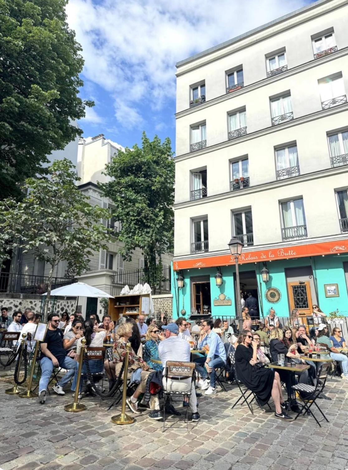 Montmartre Hidden Artist Loft Apartment *