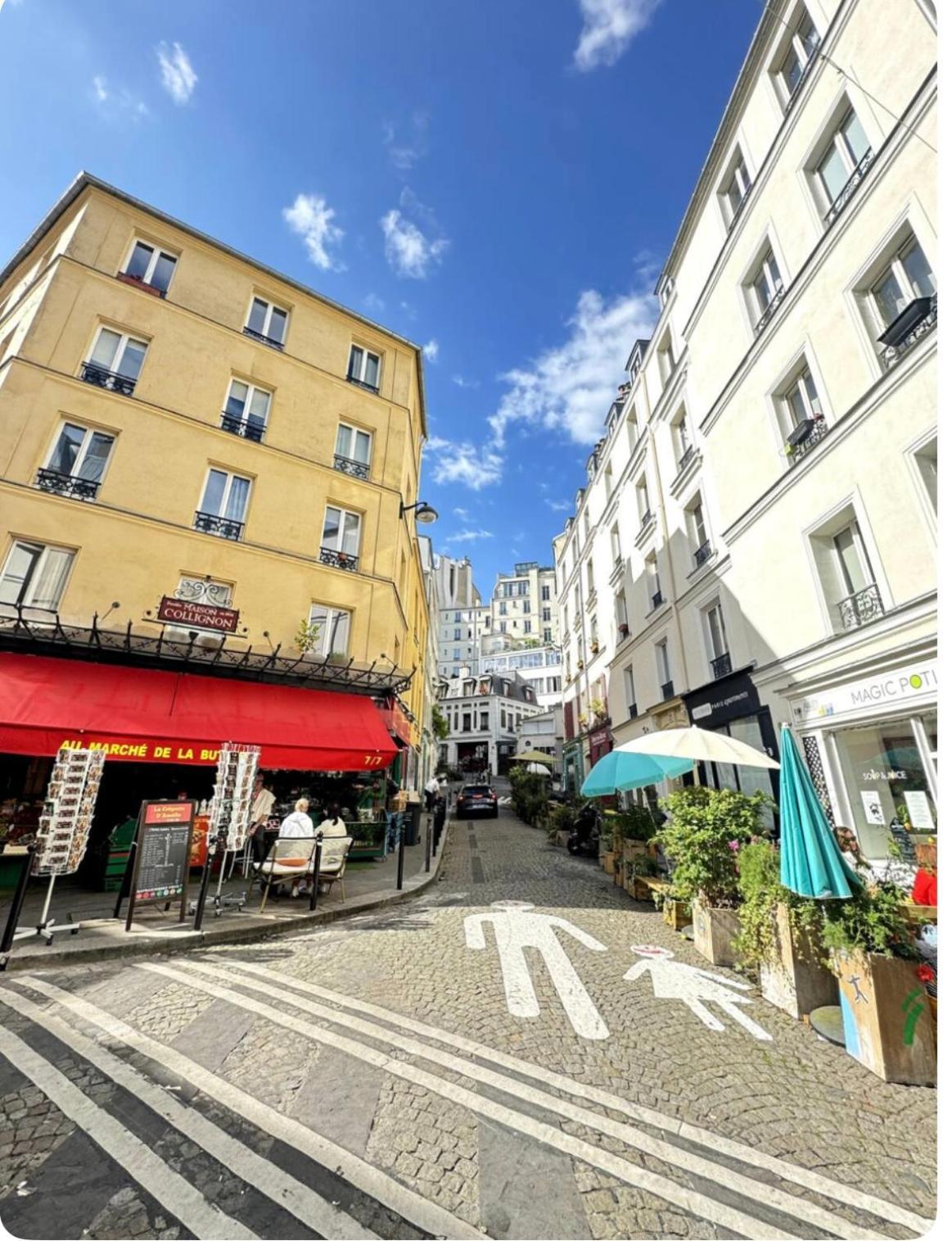 Apartment Montmartre Hidden Artist Loft *