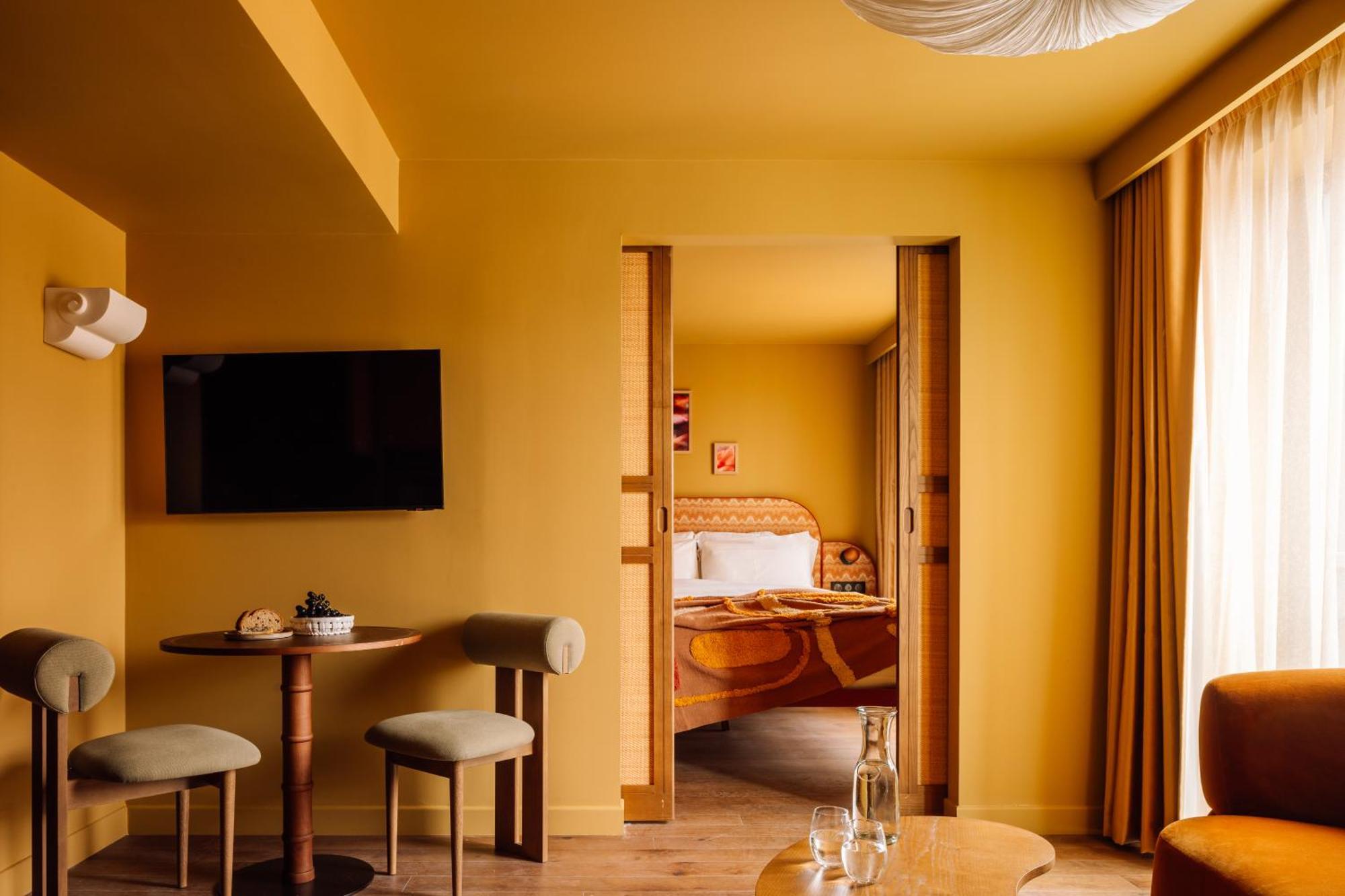 Hotel Le Jardin De Verre By Locke Paris