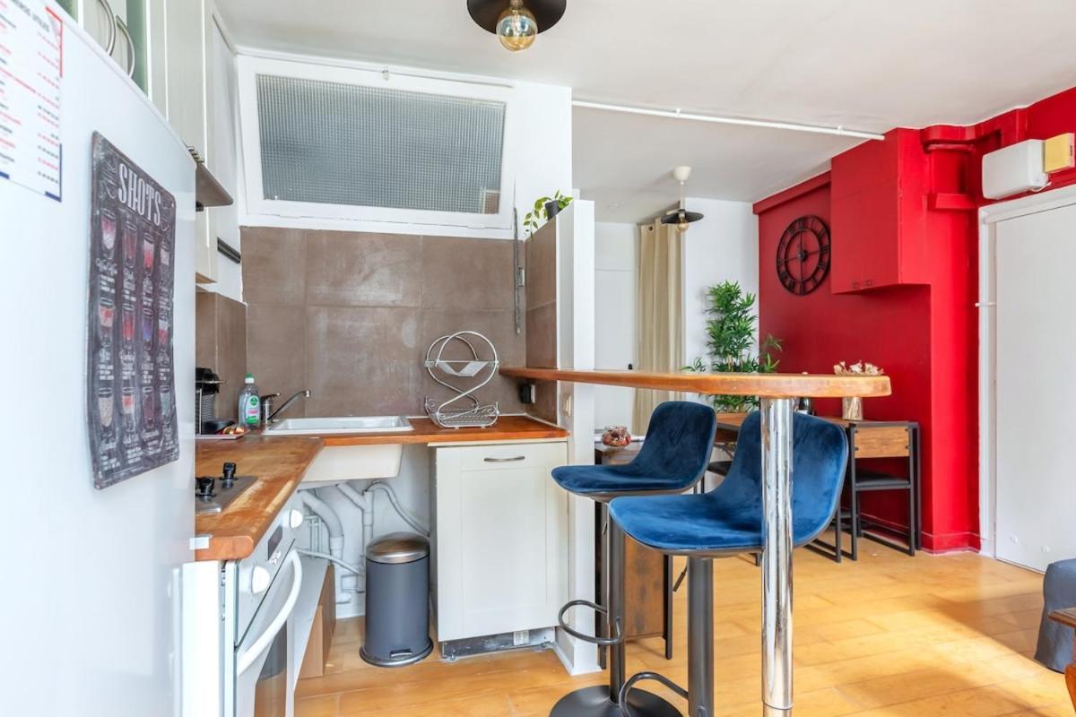 Apartment Cinema Paris