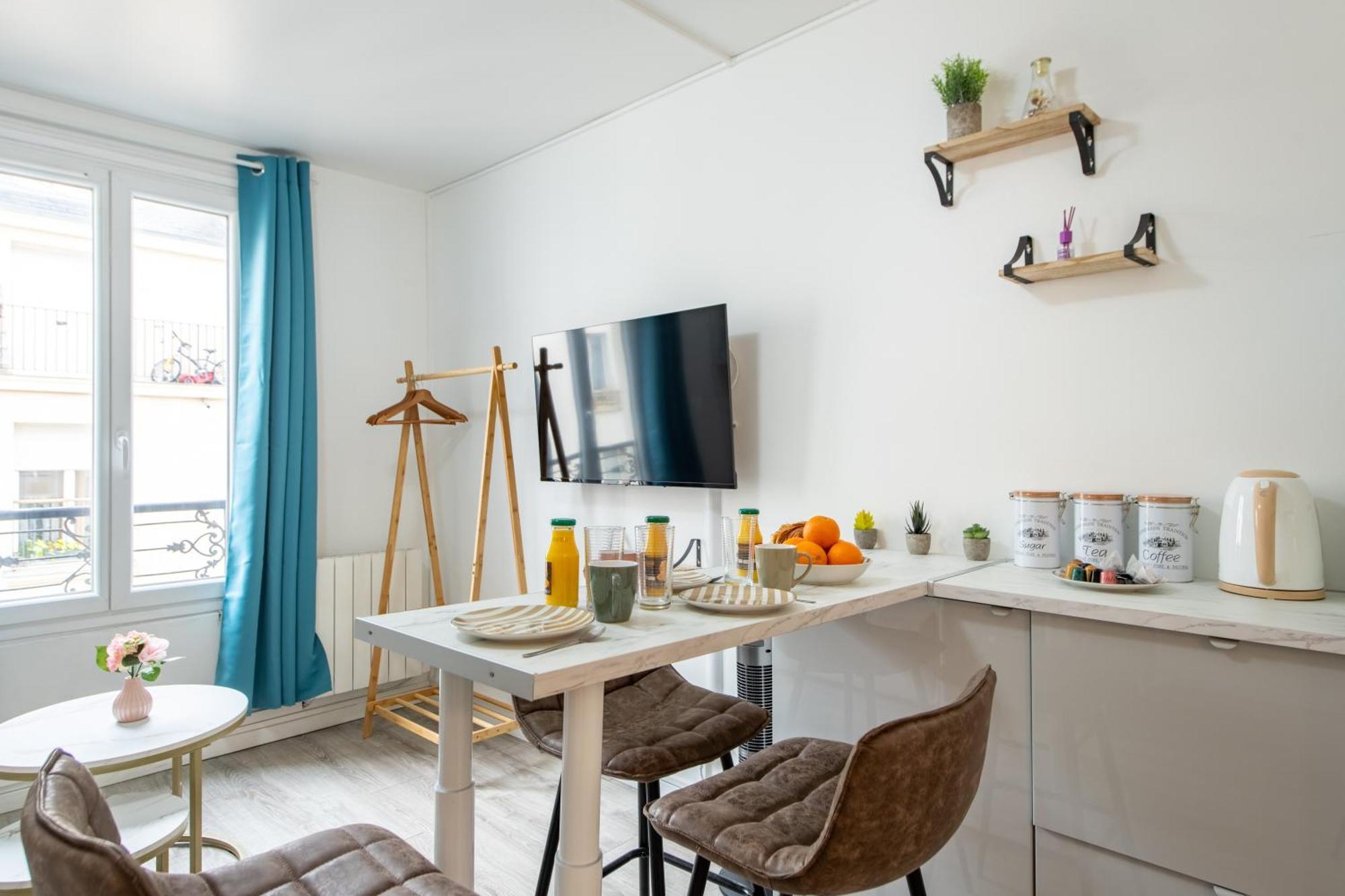 Deal! Modern In Vibrant Area Only 5 Minutes By Walk To Metro - Location * Paris