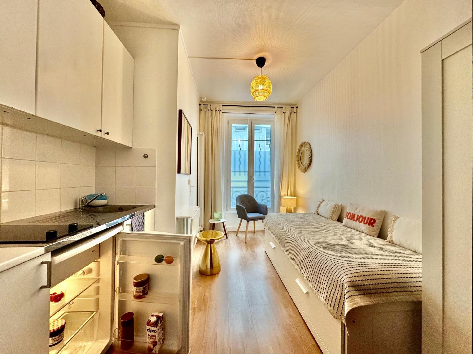 Petit Apartment *