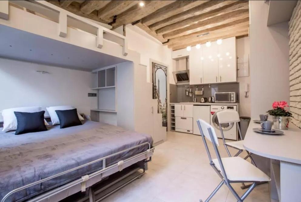 Apartment 501 Simon - Superb Marais District Paris
