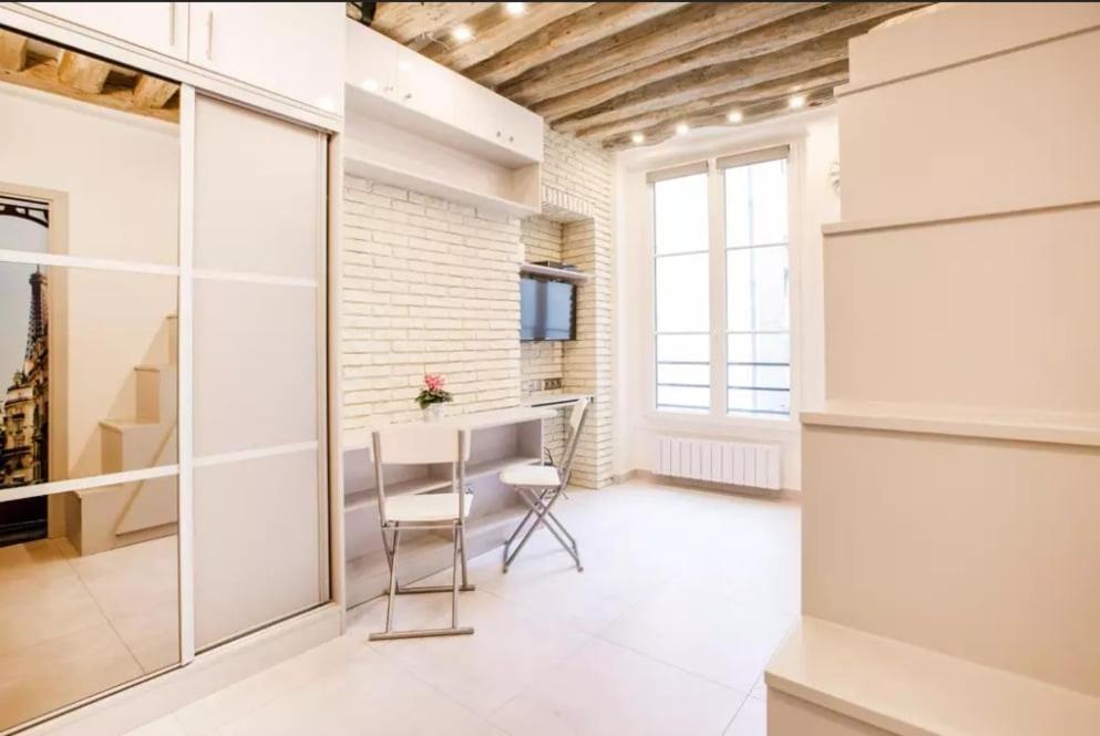 501 Simon - Superb Marais District Apartment *