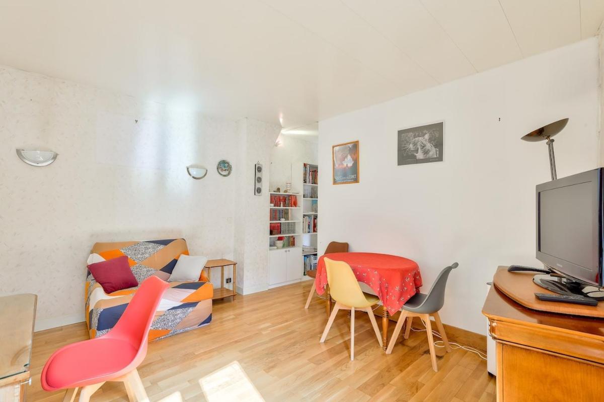1br Flat 2 Min Away From Metro Station Maraichers Apartment Paris