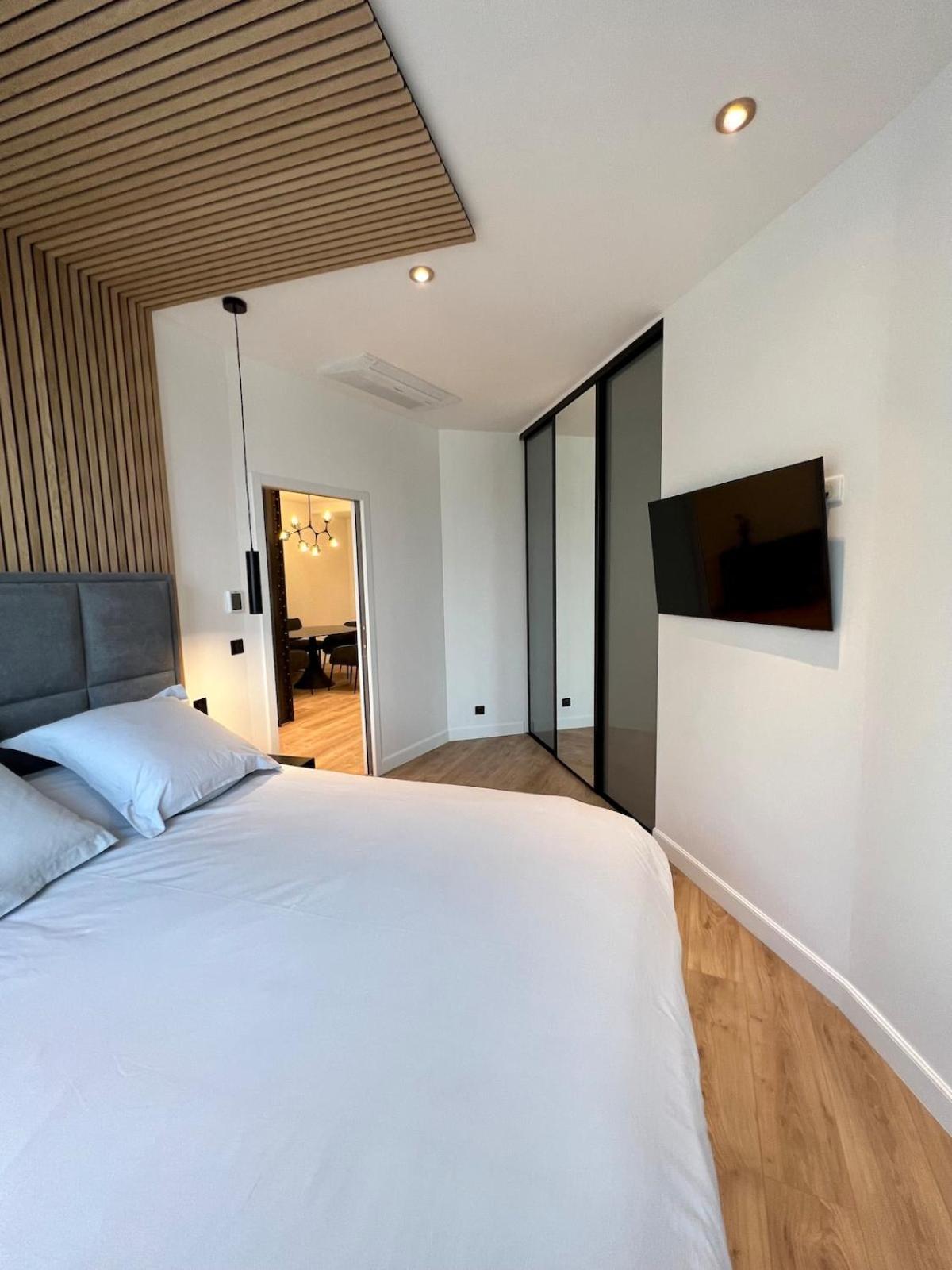 Spacious Newly Renovated Loft With Ac Apartment *