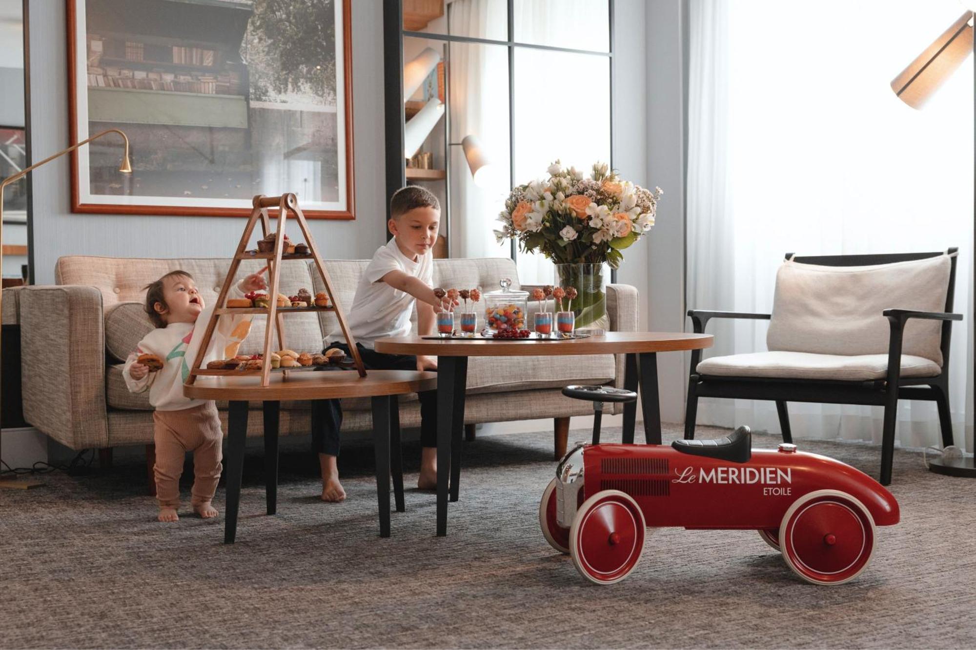 Le Meridien Etoile Hotel 4*