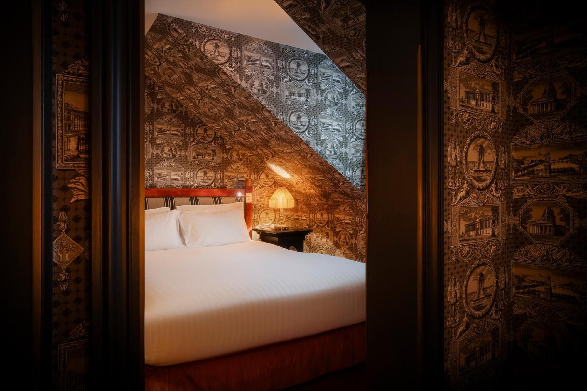 Maison Athénée 4* Paris