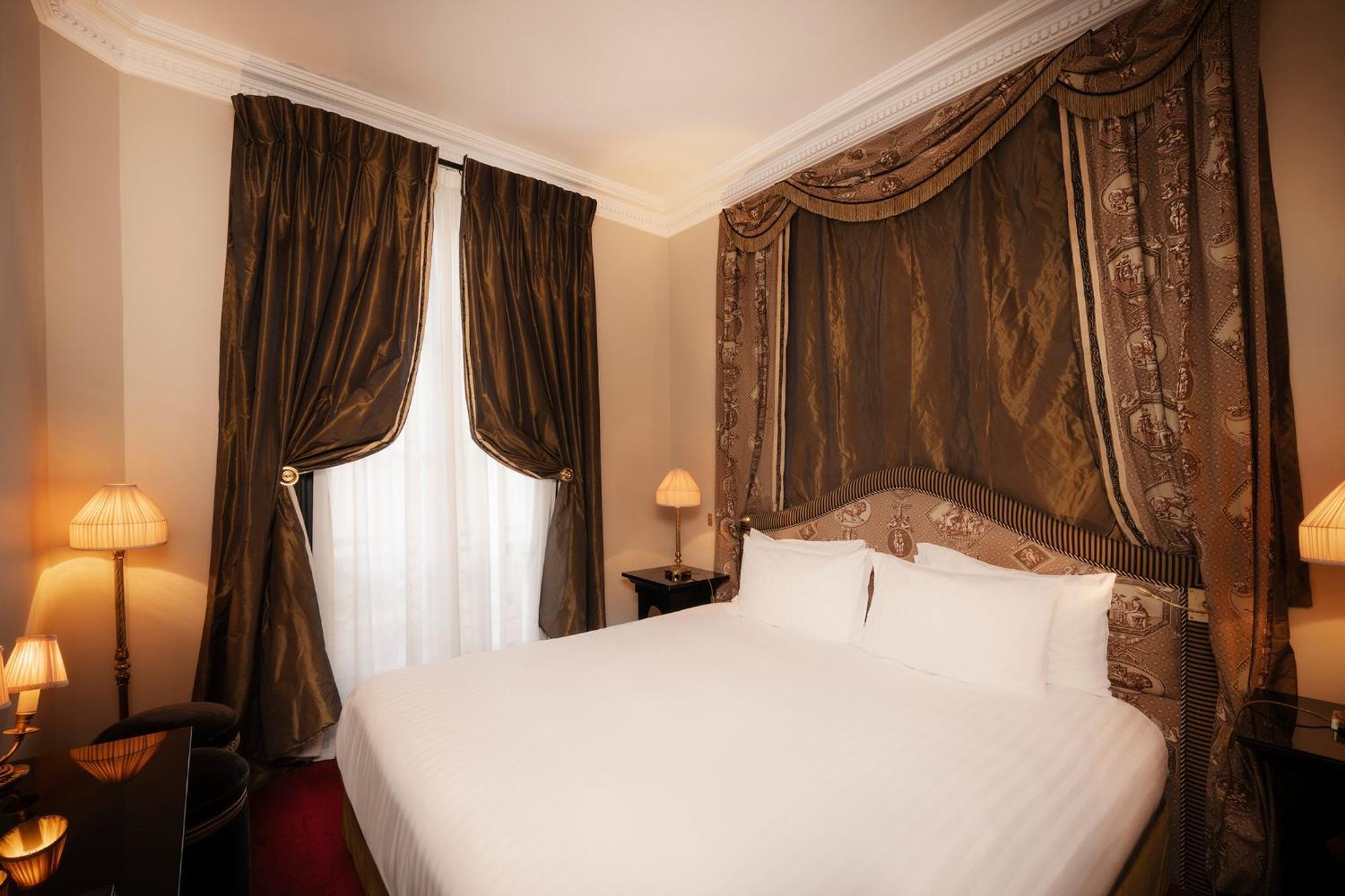 Hotel Maison Athénée Paris