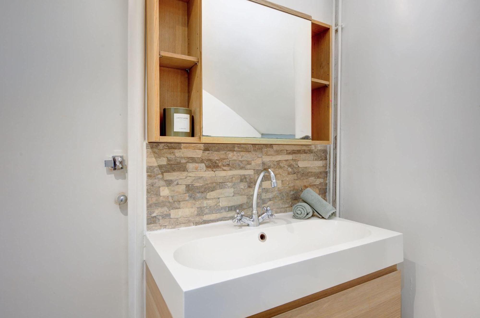 In The Heart Of Next To Rue Cler - Calm 1br Apartment
